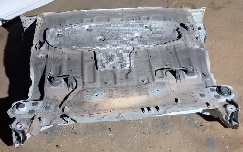 Correa A96 trasera BMW X1 F48 usado 4