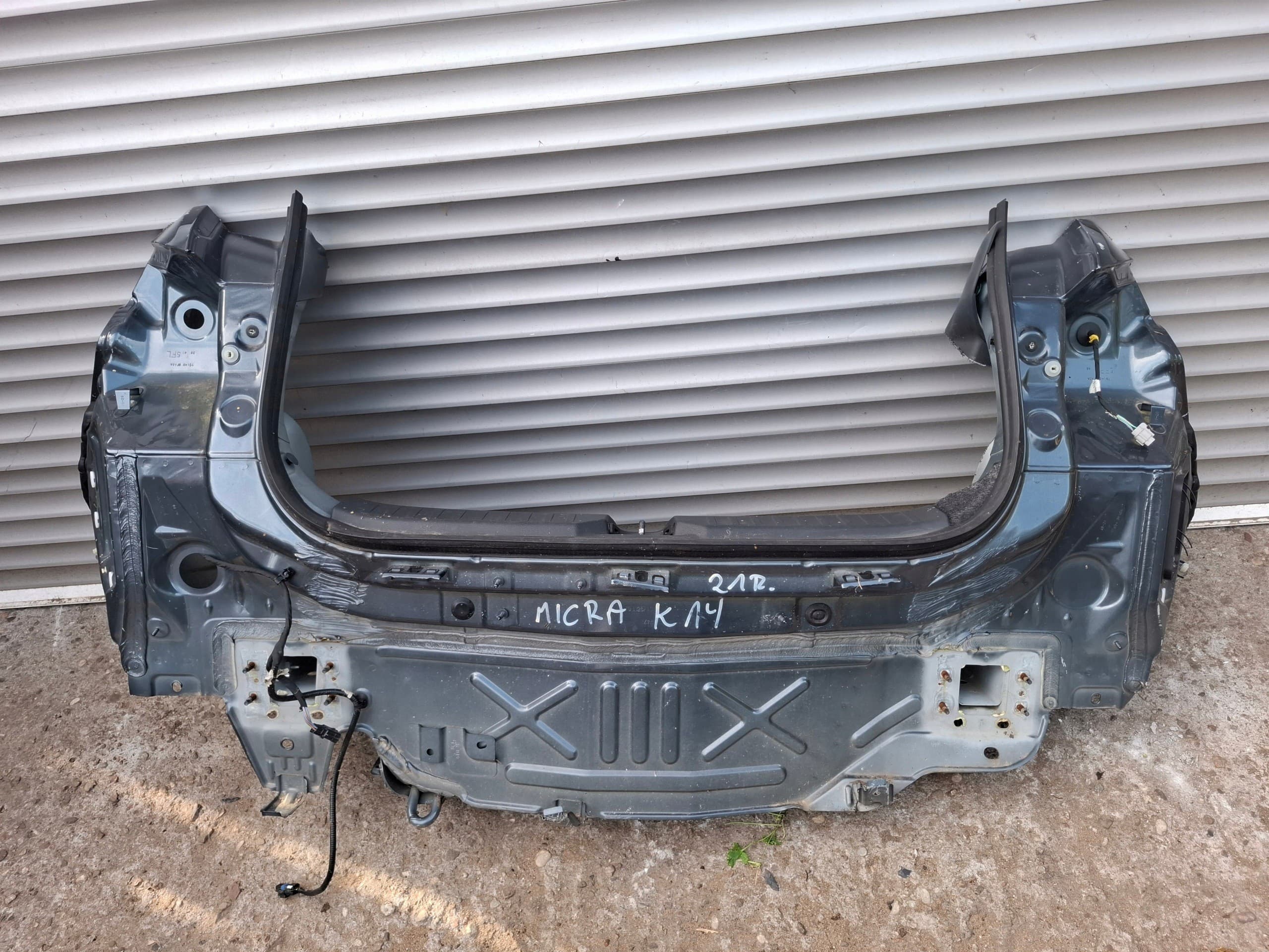 Cinturón Trasero Nissan Micra V K14 21R usado 5