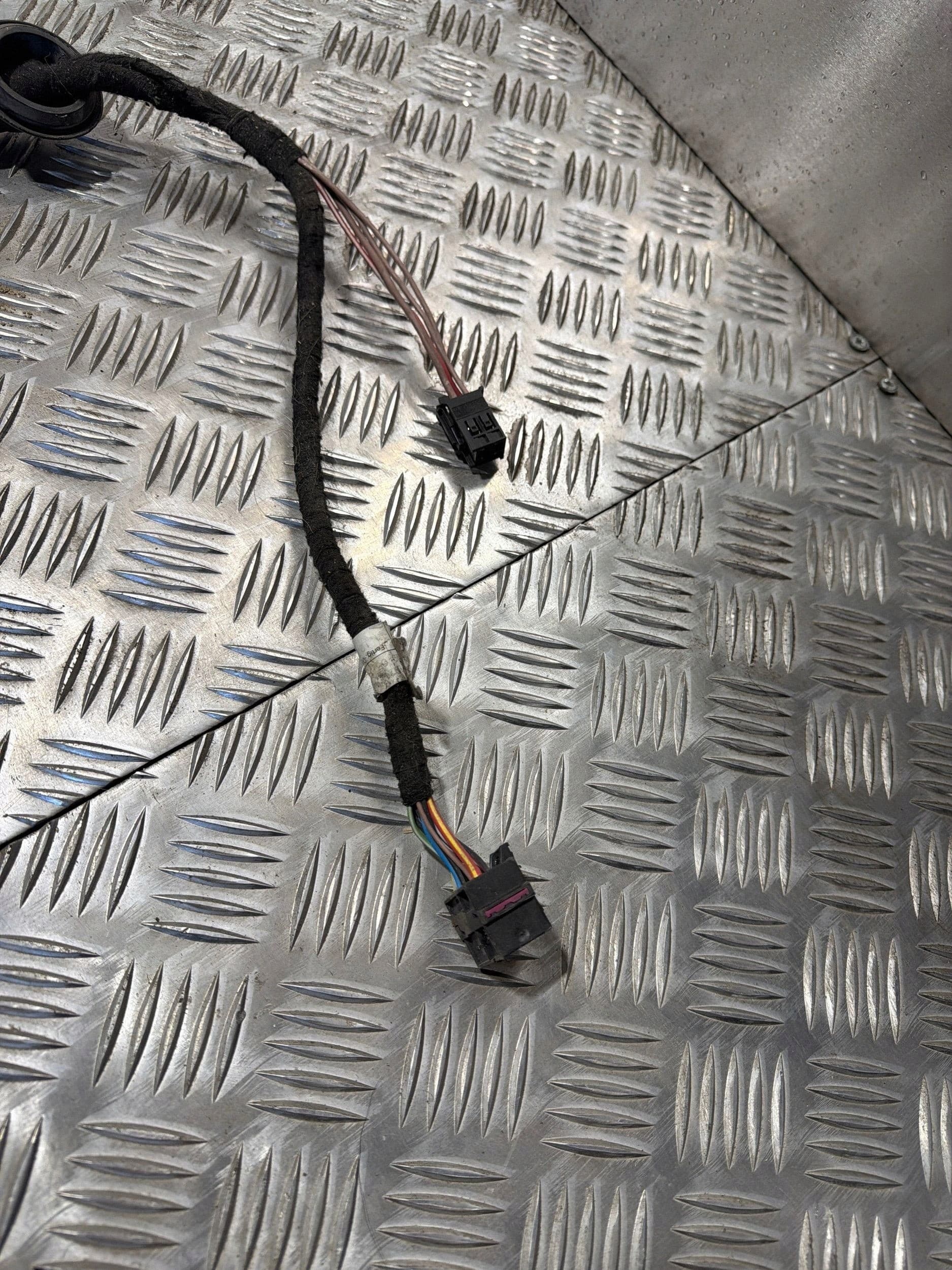 Enganche de Remolque Mercedes E-Class W212 A2123100204 usado 9