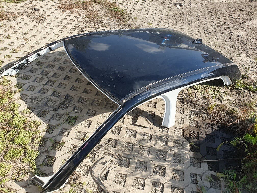 Volvo XC40 II (2ª Generación) - Moldura Negra Original para Techo / Panel de Techo usado