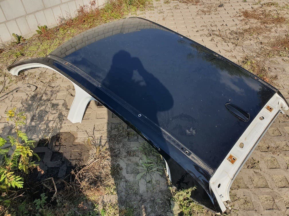 Volvo XC40 II (2ª Generación) - Moldura Negra Original para Techo / Panel de Techo usado 2