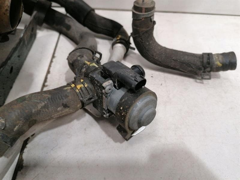 Calefactor auxiliar Webasto para Mercedes-Benz Clase G W463 2ª Generación A4635008600 usado 4