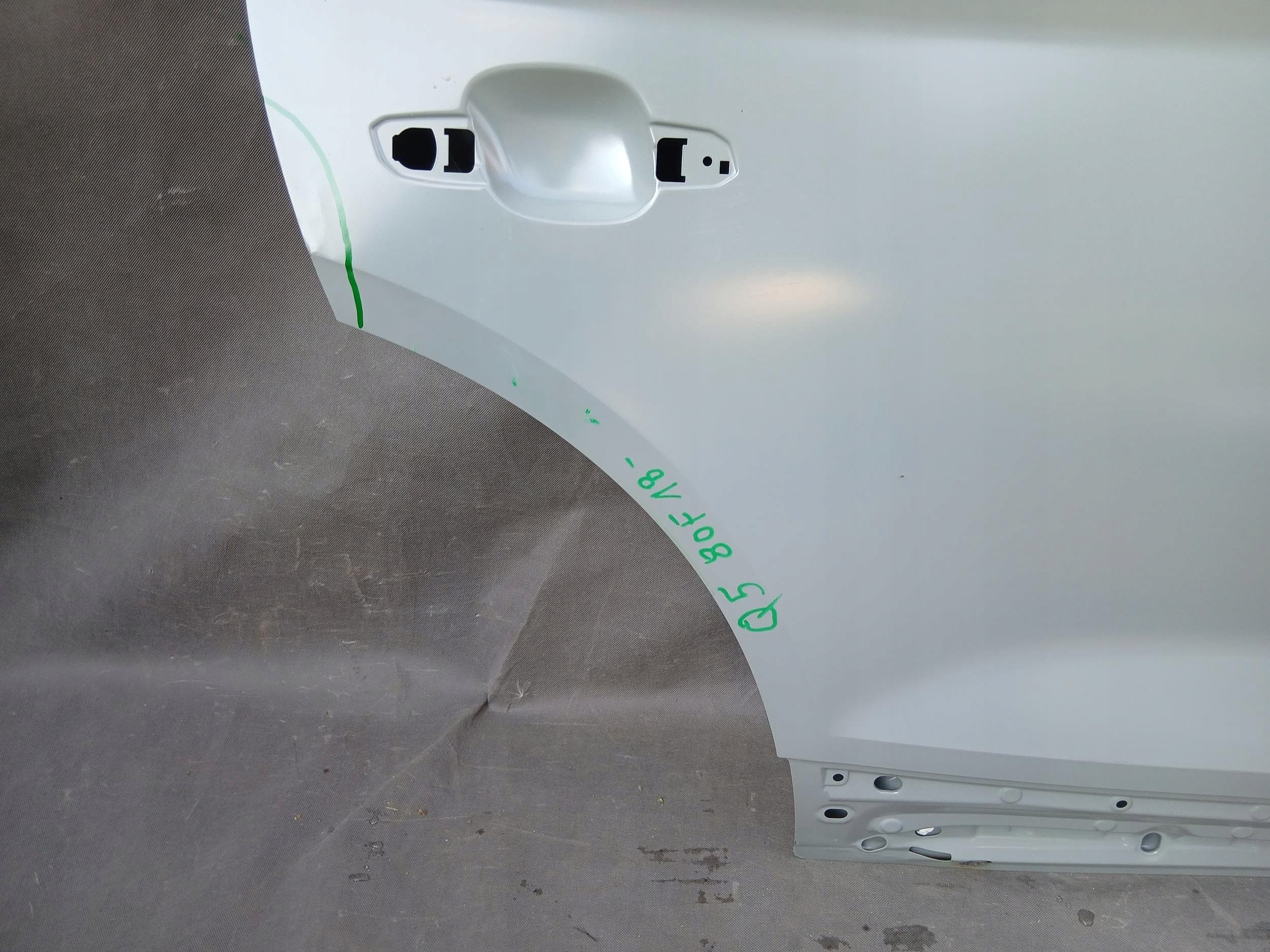 Puerta Trasera Derecha Audi Q5 Sportback 80F nuevo 6