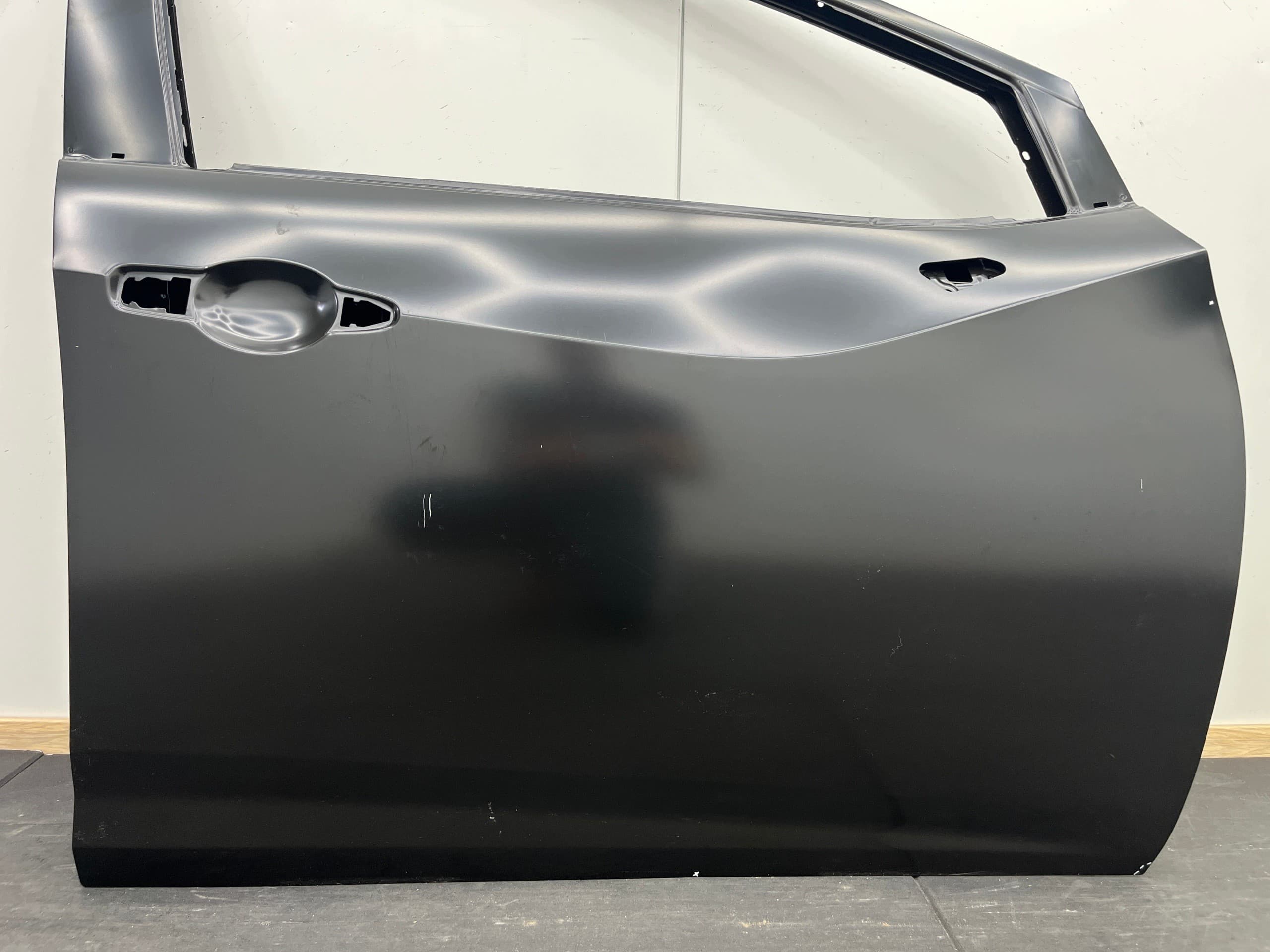 Puerta Delantera Derecha Nissan Micra K14 - Nueva Original OEM 2