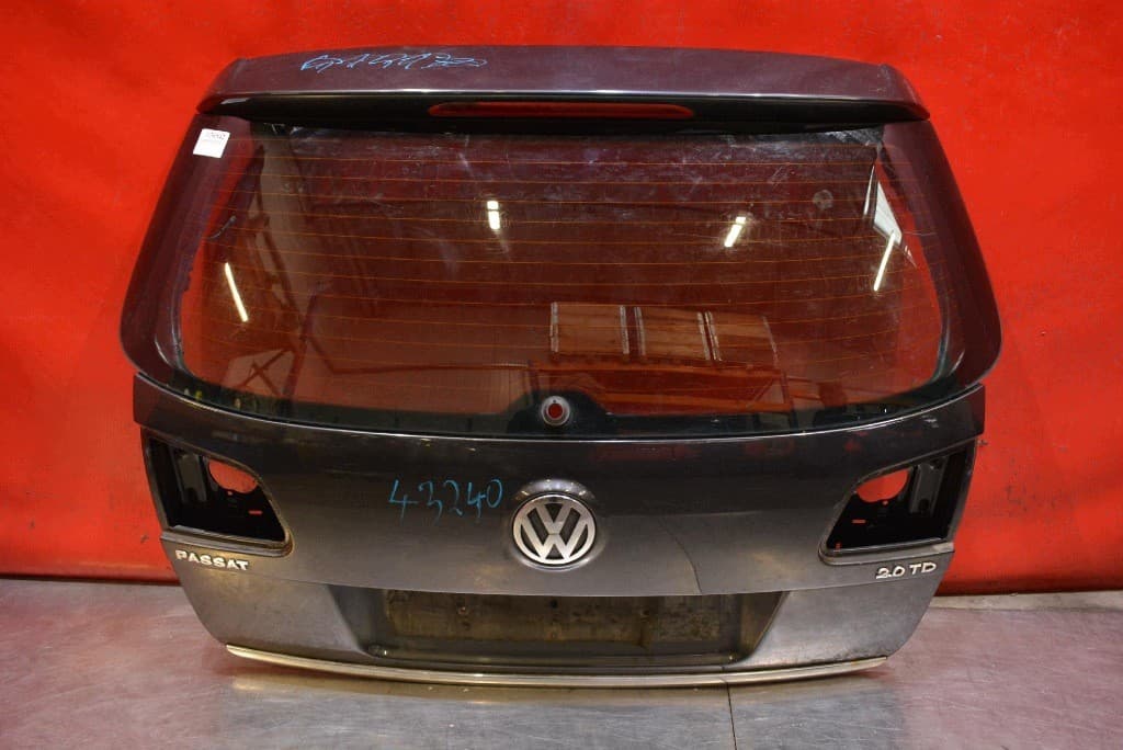 Portón trasero maletero LC8Z VW Passat B6 Familiar 05-10 usado