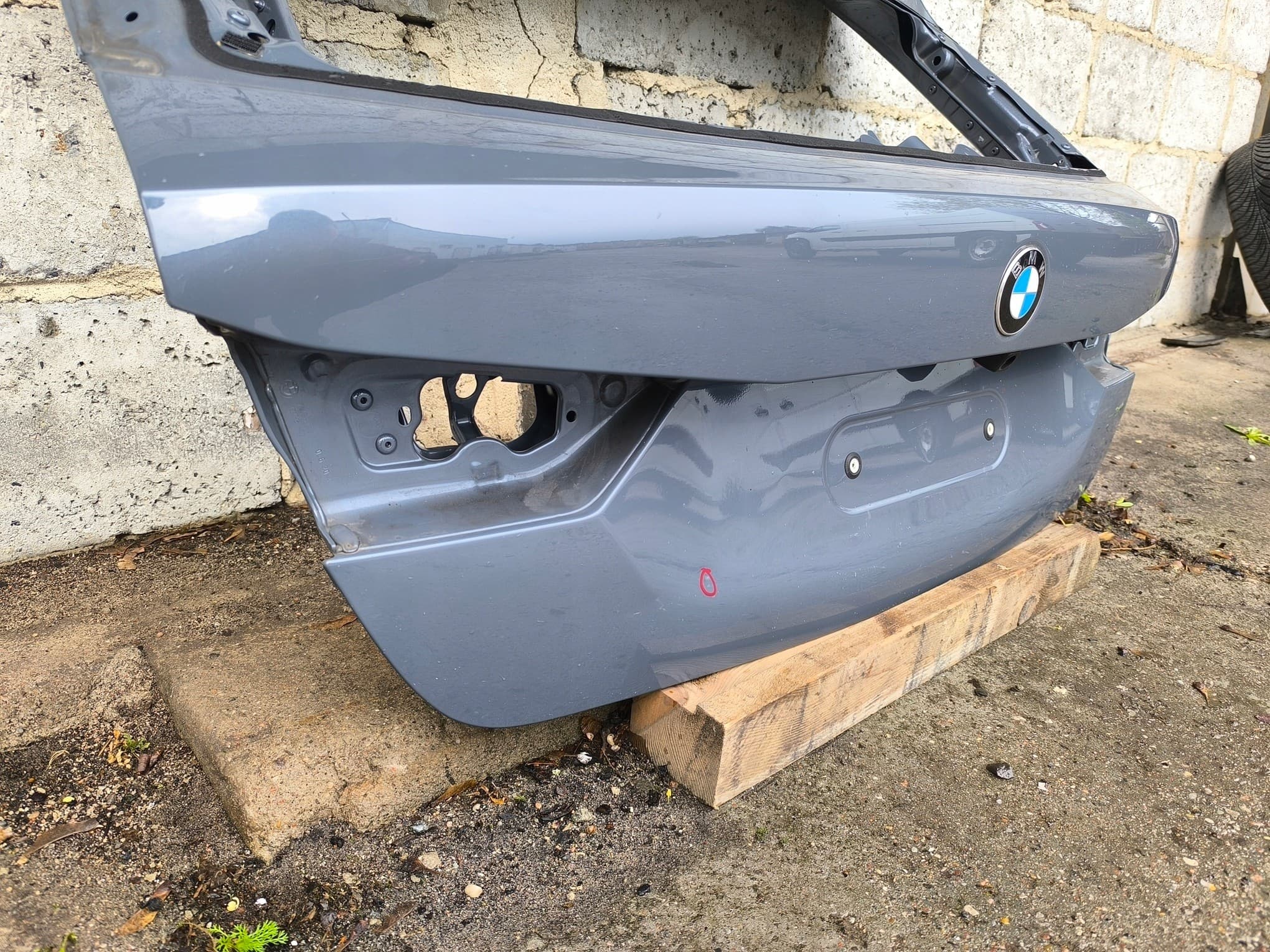 Portón Trasero BMW Serie 1 F40 - Buen Estado nuevo 4