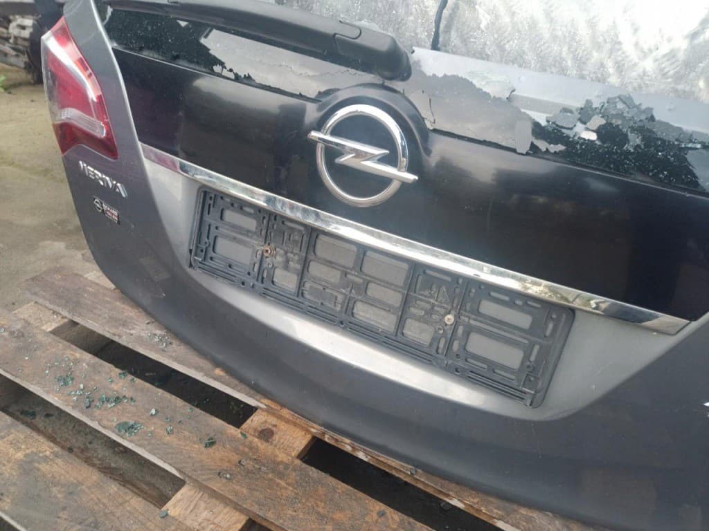 Portón trasero Opel Meriva B Lift Z195 usado 5