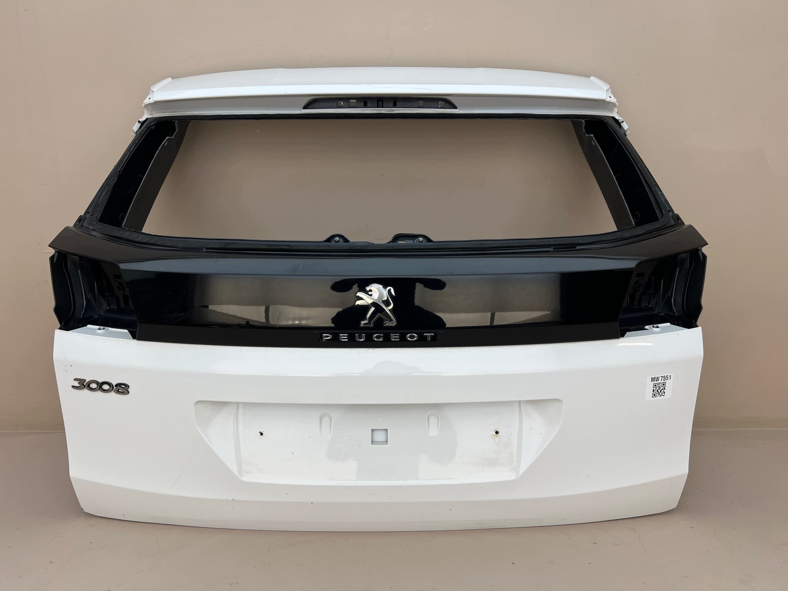 Portón Trasero Peugeot 3008 II (2016-Presente) - OEM 9811550177 usado 2