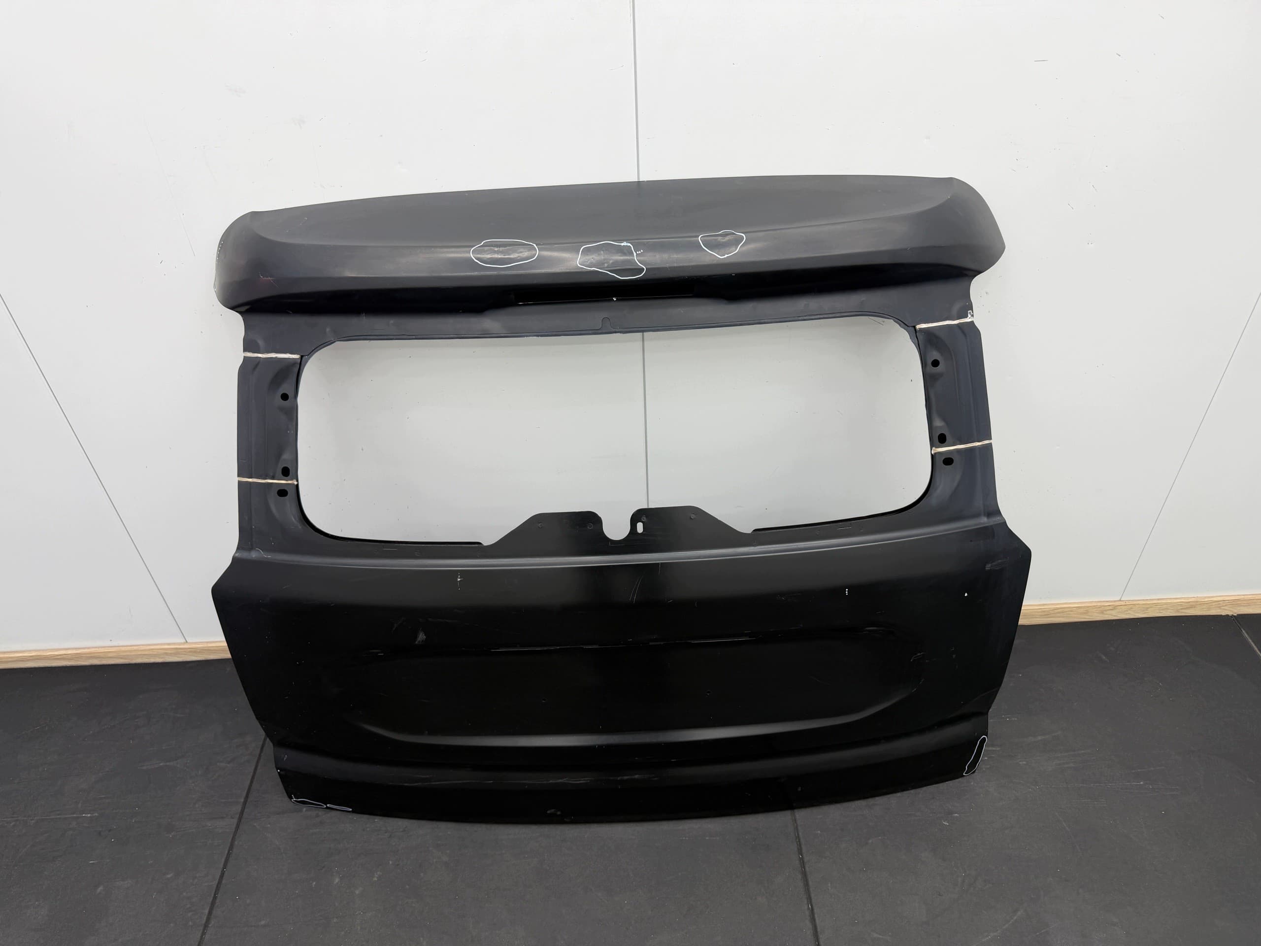 Portón Trasero Maletero Dacia Jogger Nuevo Original 2