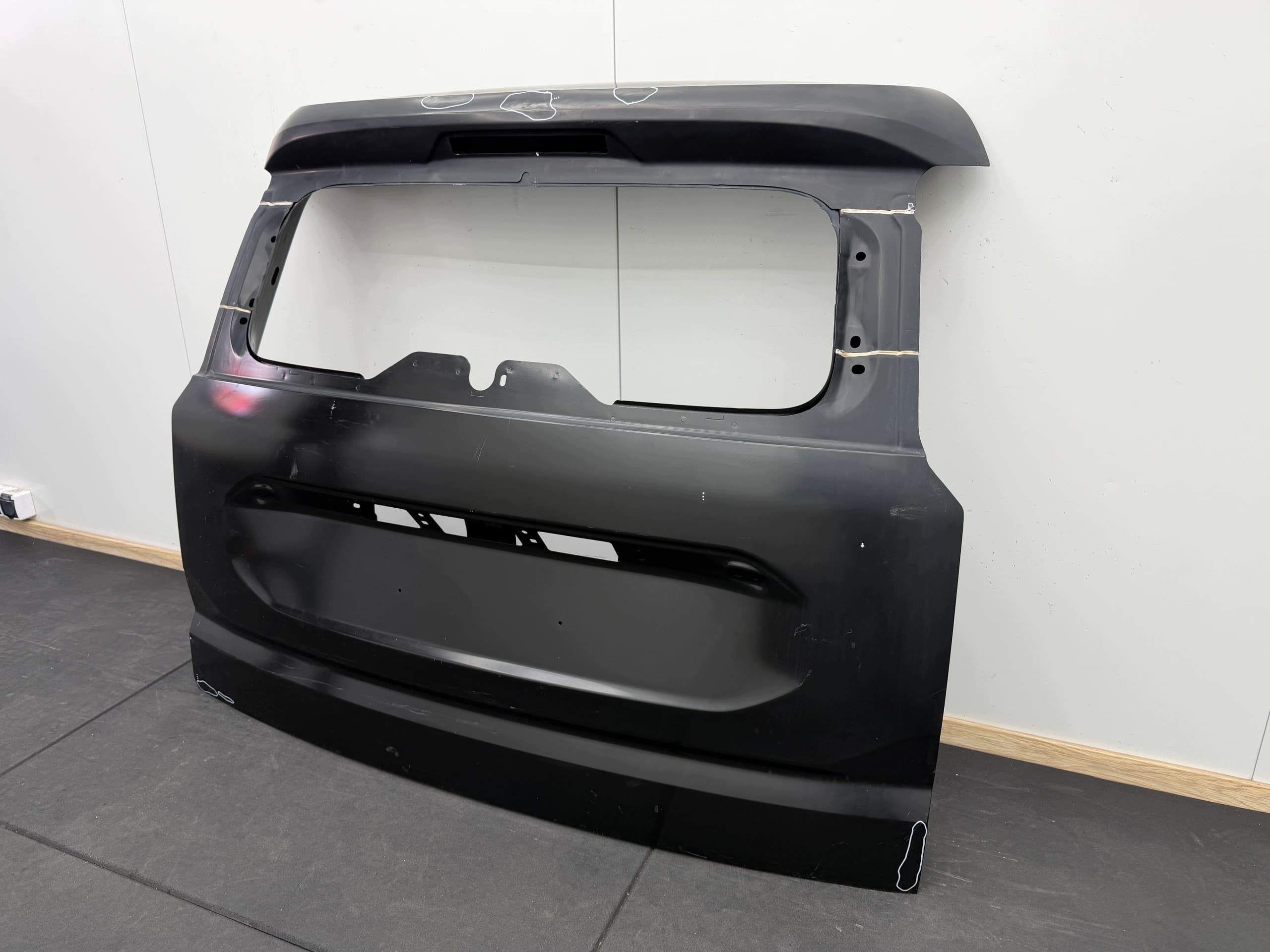 Portón Trasero Maletero Dacia Jogger Nuevo Original 10