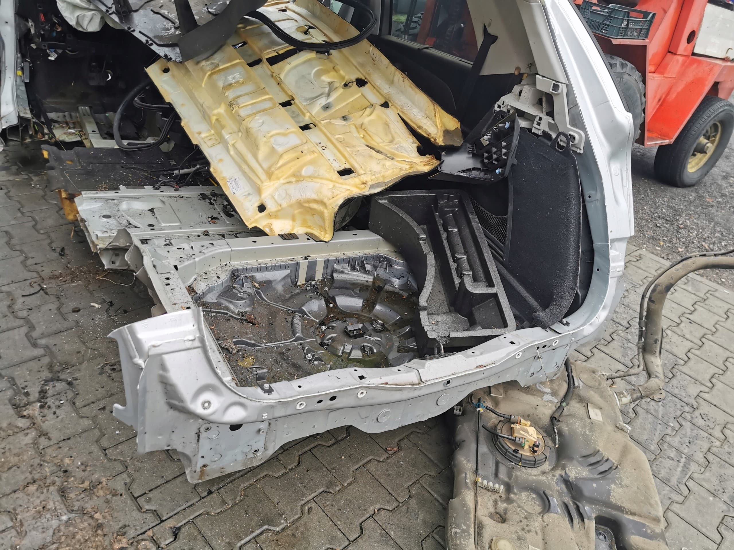 Parachoques Trasero Corto para Citroën C4 Picasso II nuevo 3