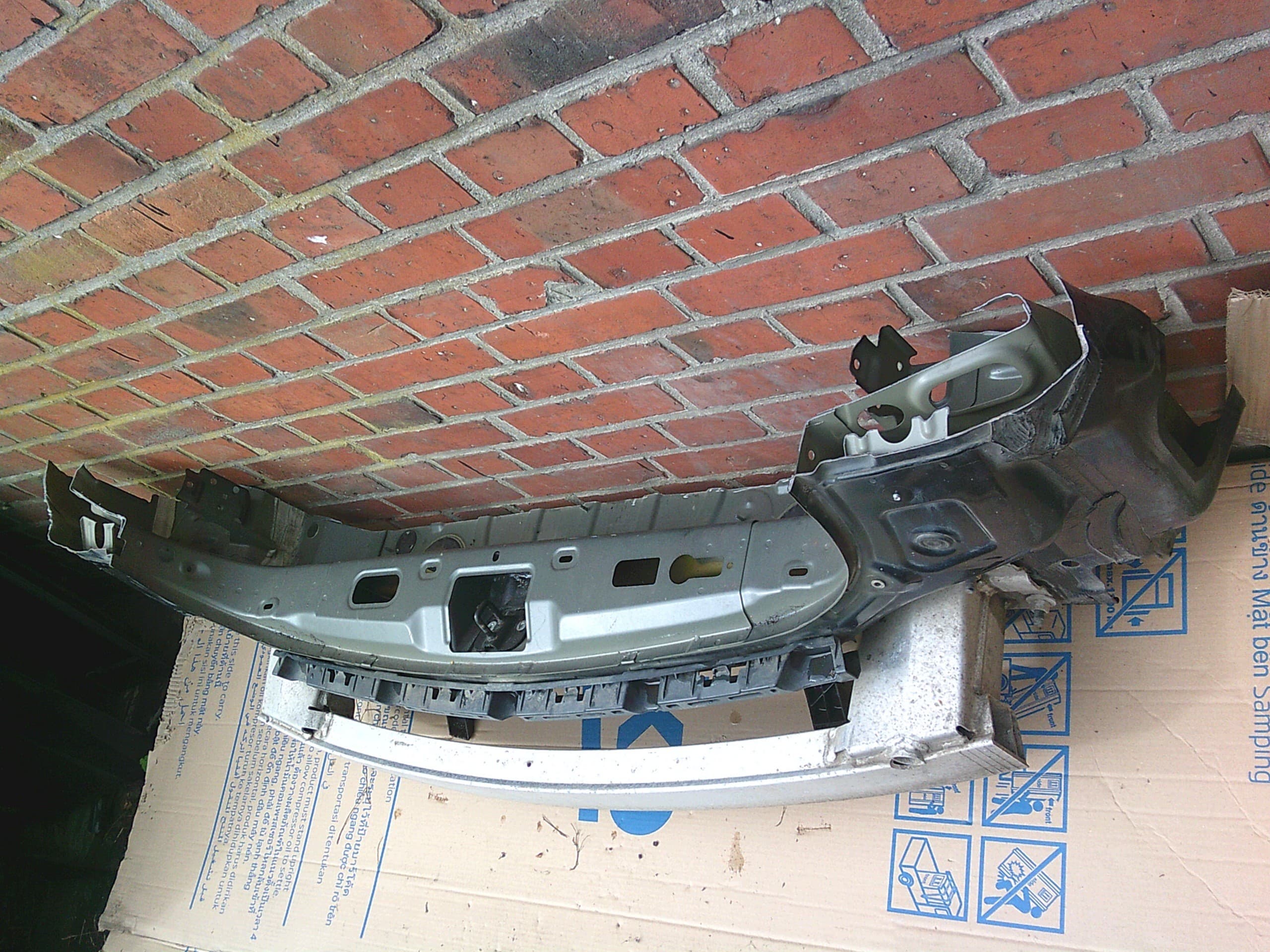Refuerzo de cinturón trasero Opel Zafira C Z22C usado 2