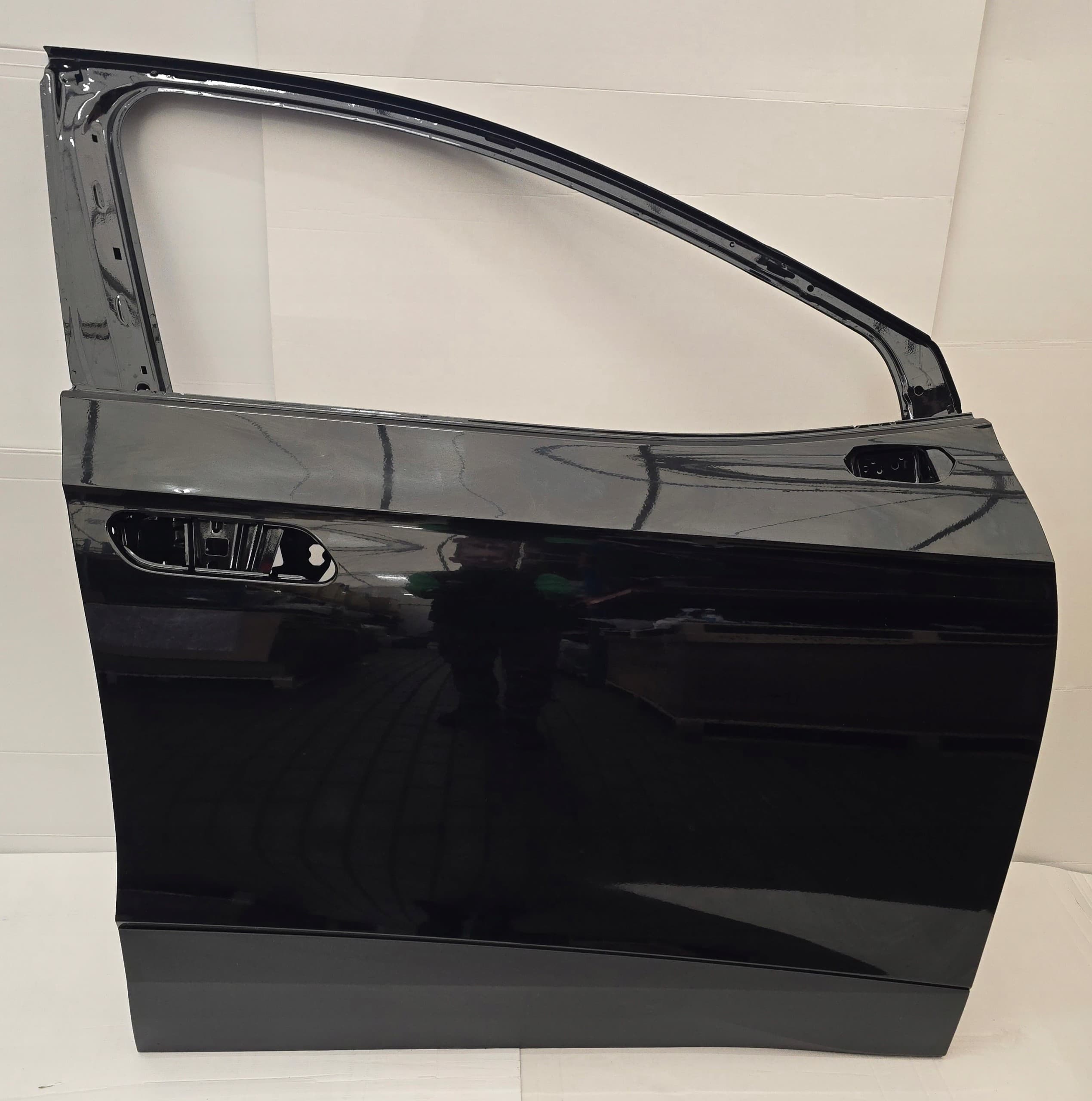 Puerta Delantera Derecha VW ID.4 11A831312 Nueva Original