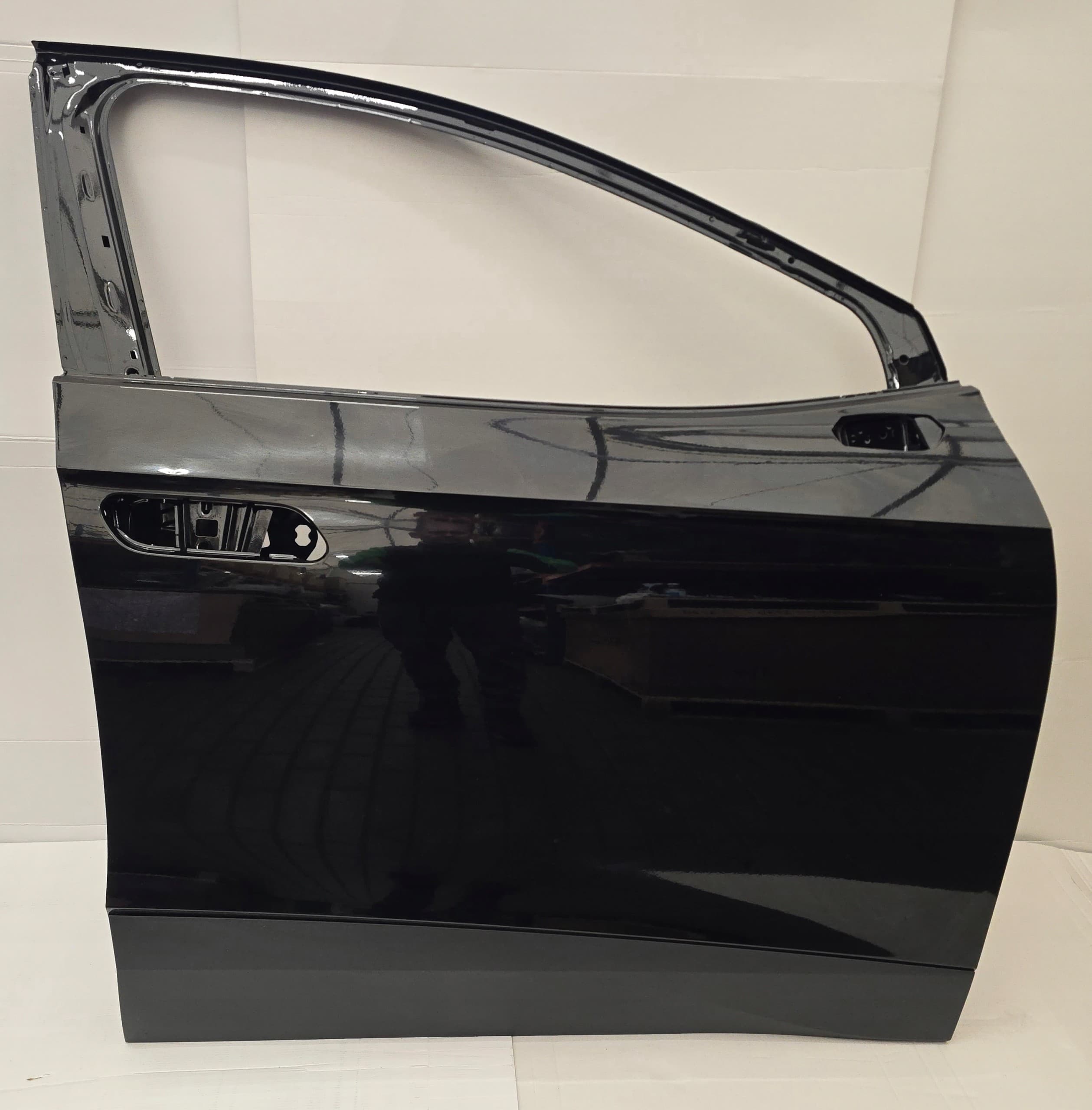 Puerta Delantera Derecha VW ID.4 11A831312 Nueva Original 2