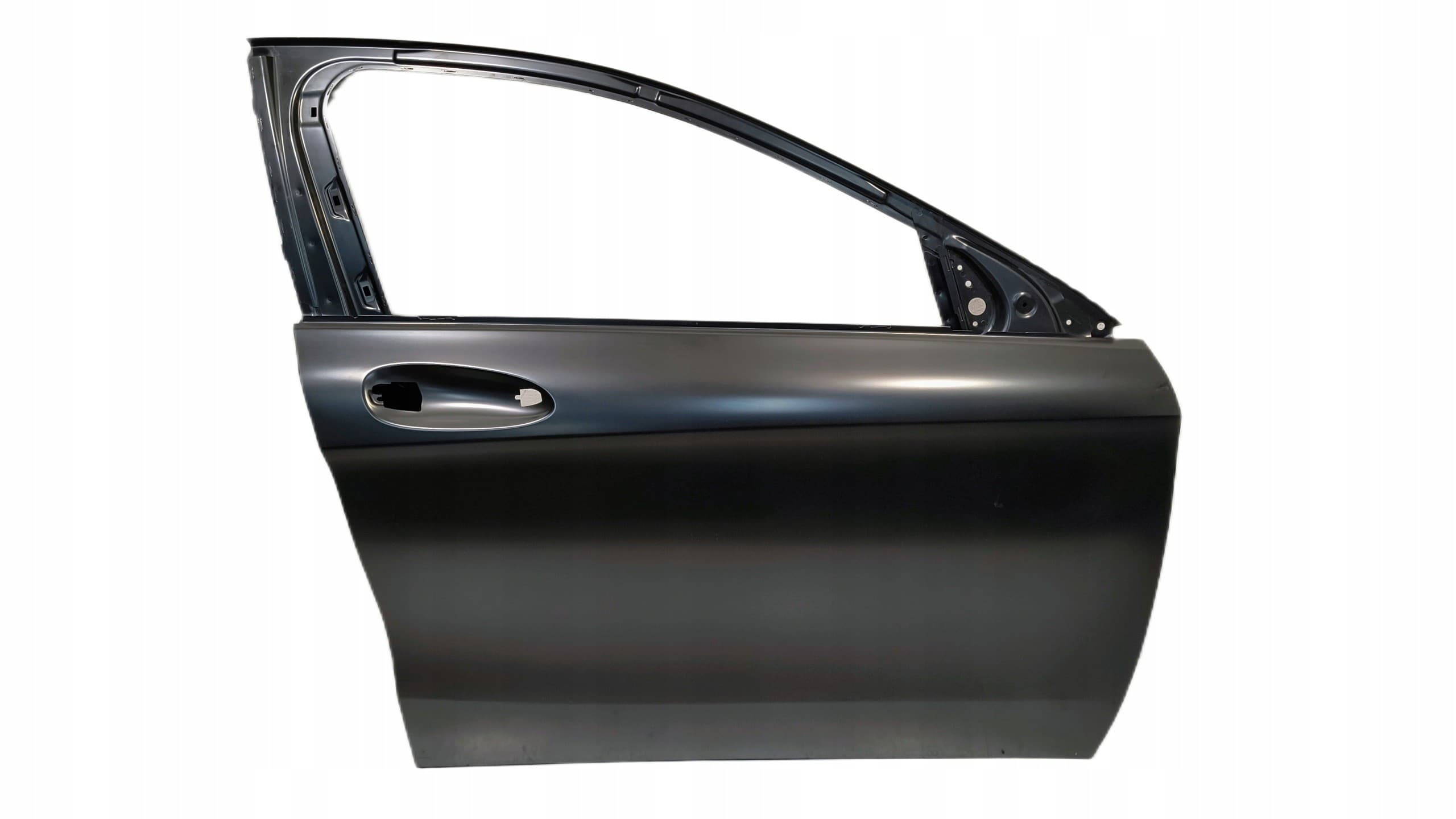 Puerta delantera derecha Mercedes Gla 156 nuevo
