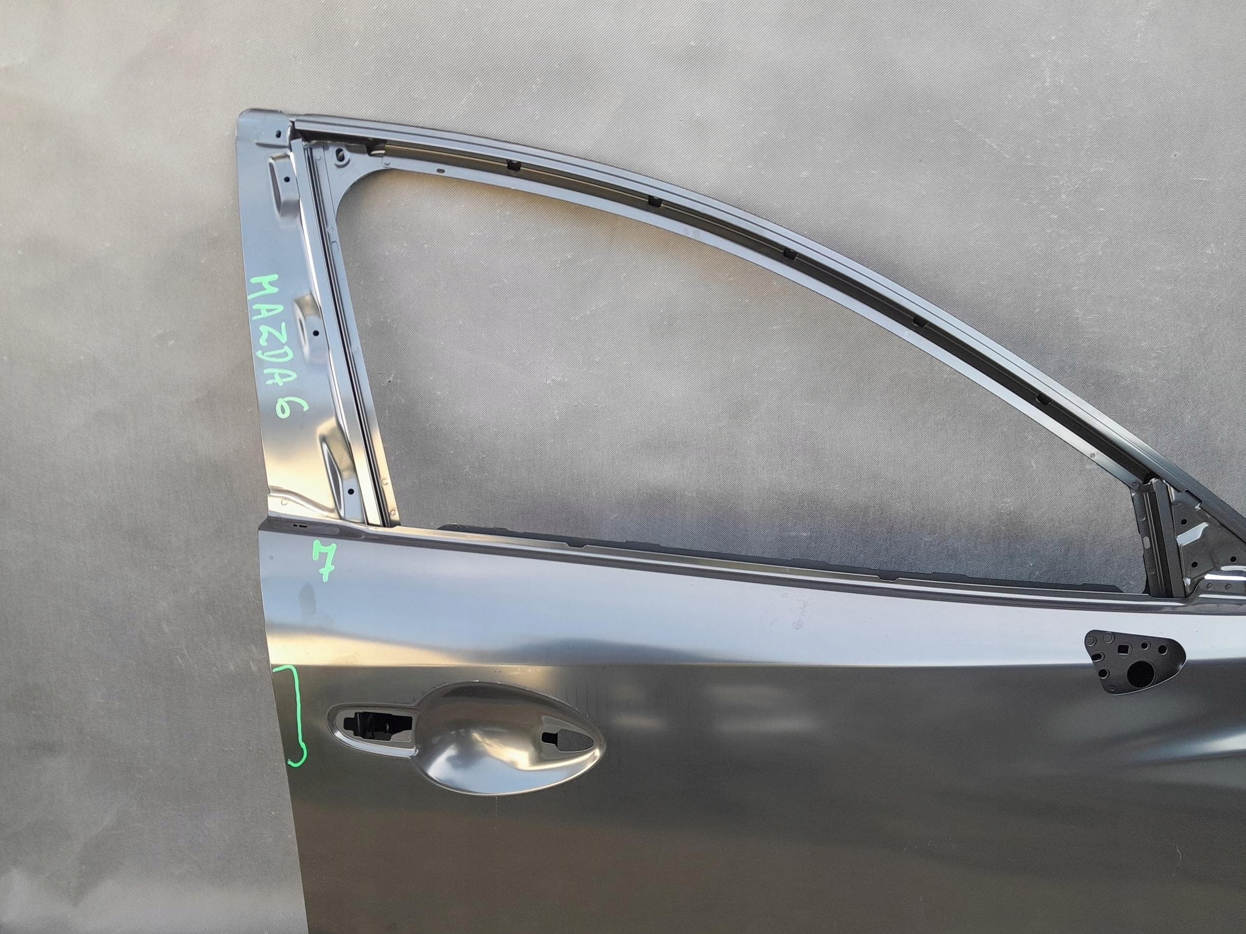 Puerta Delantera Derecha Mazda 6 GHP958010 nuevo 2