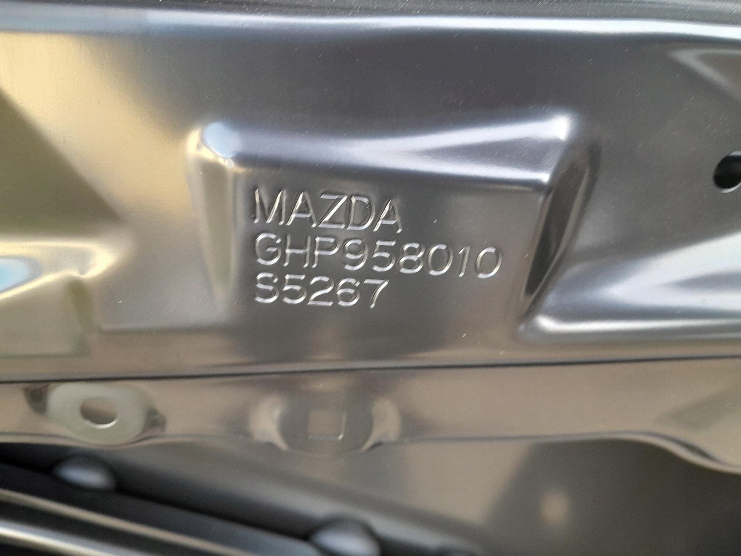Puerta Delantera Derecha Mazda 6 GHP958010 nuevo 8