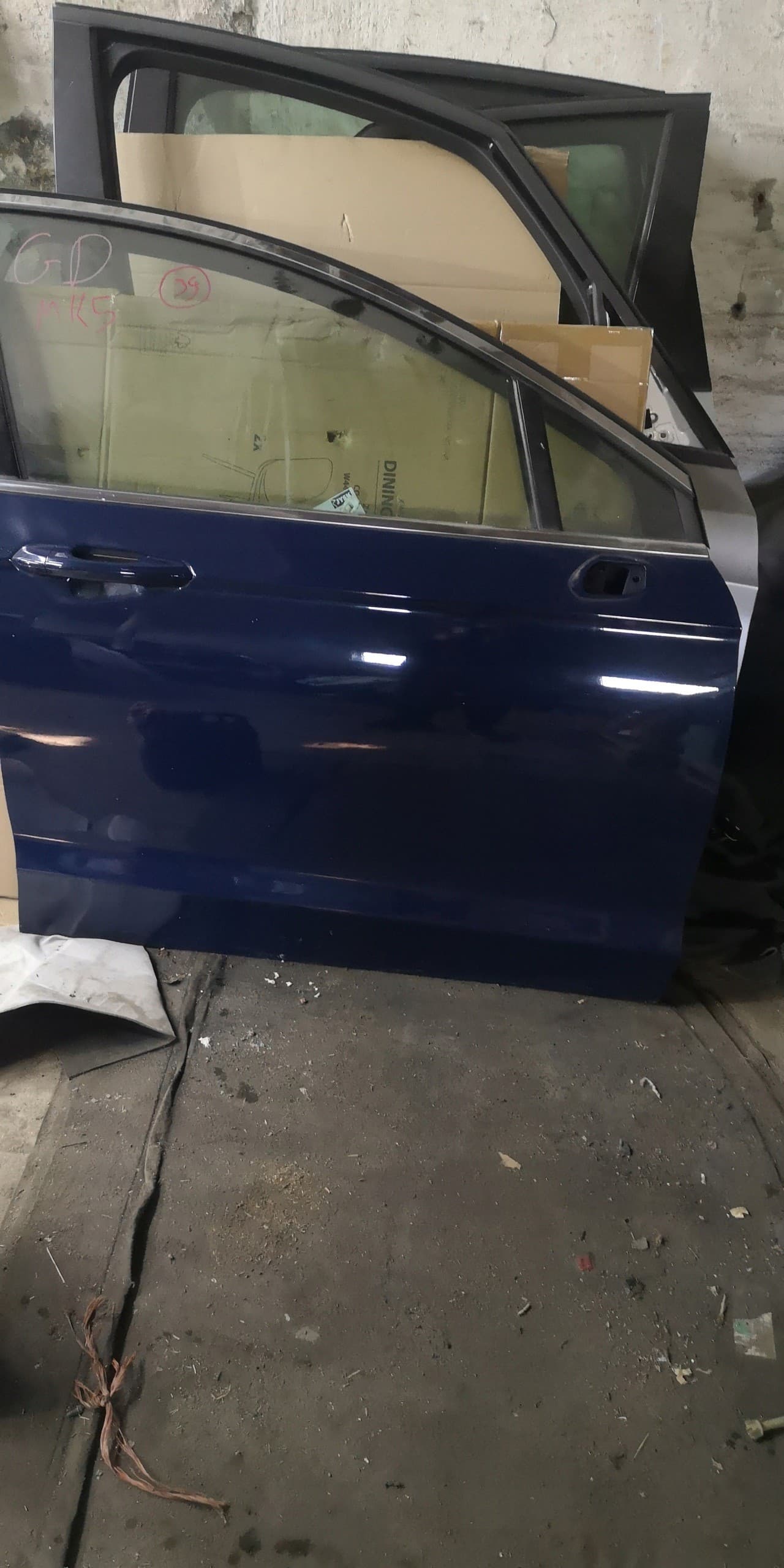 Ford MK5 14- Puerta Delantera Derecha Completa Color GD nuevo 3