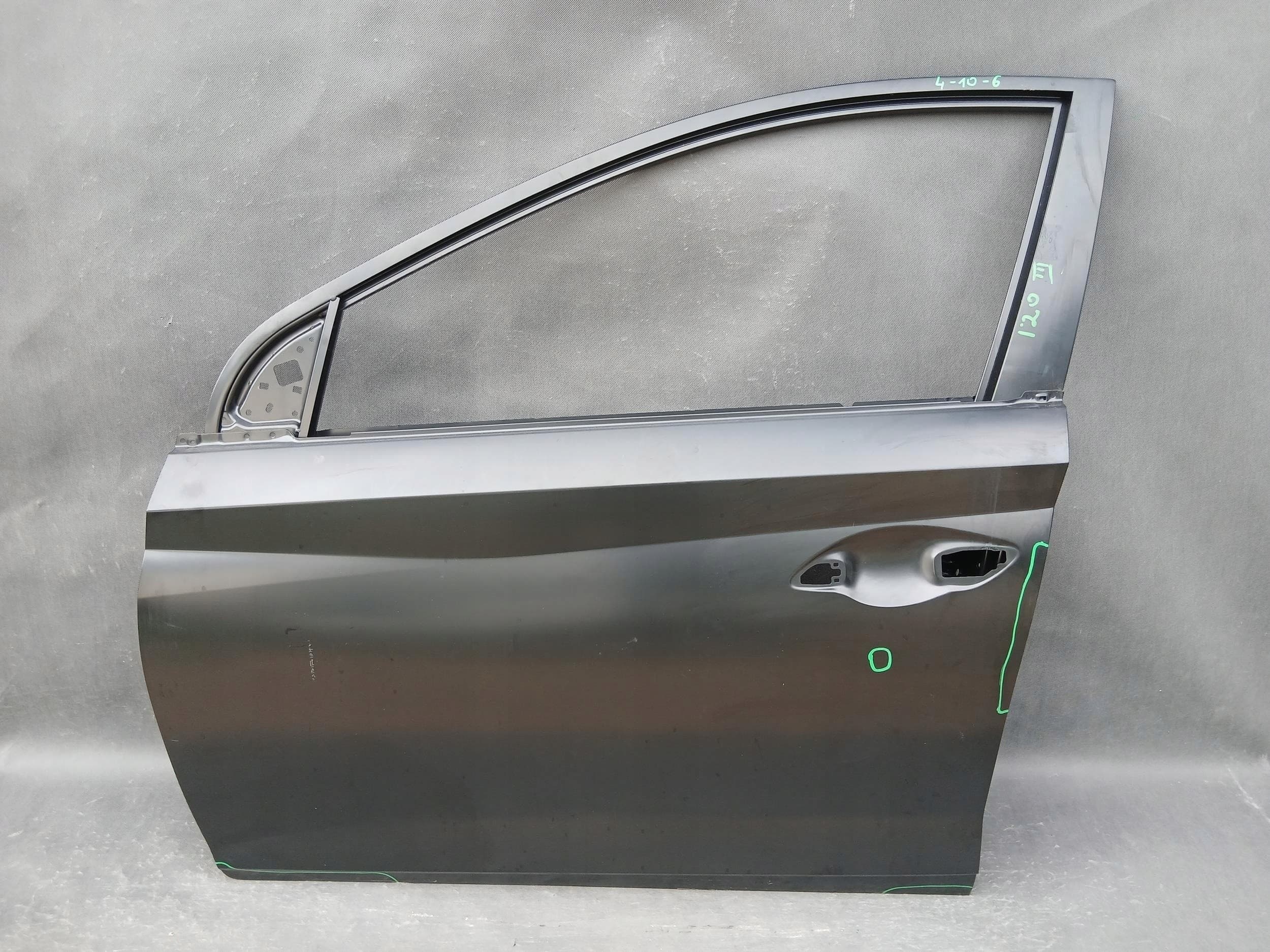Puerta delantera izquierda Hyundai i20 (2020-) nuevo