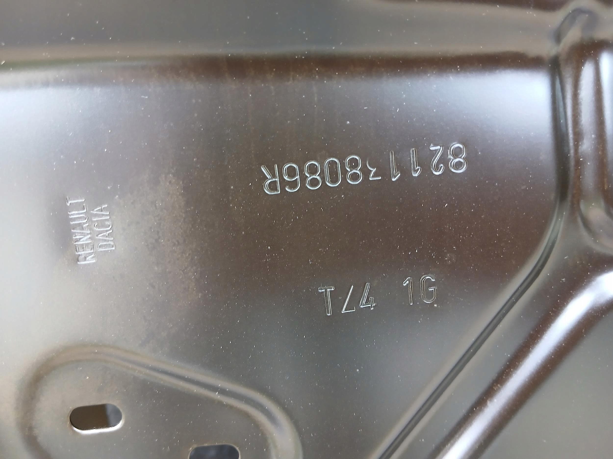 Puerta trasera izquierda Dacia OE 821138086R nuevo 10