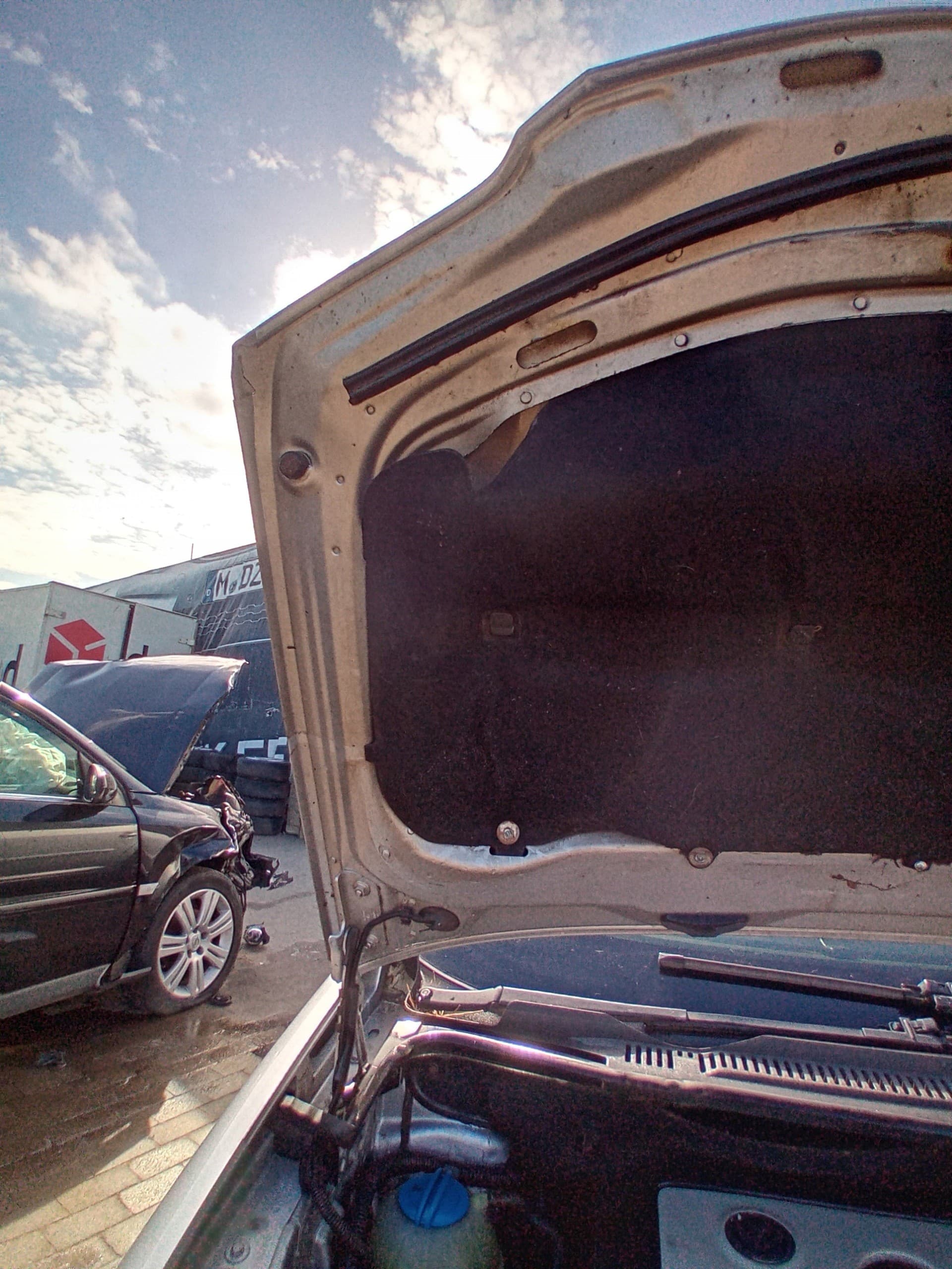 Mascara Frontal VW Touran 2004 nuevo 4
