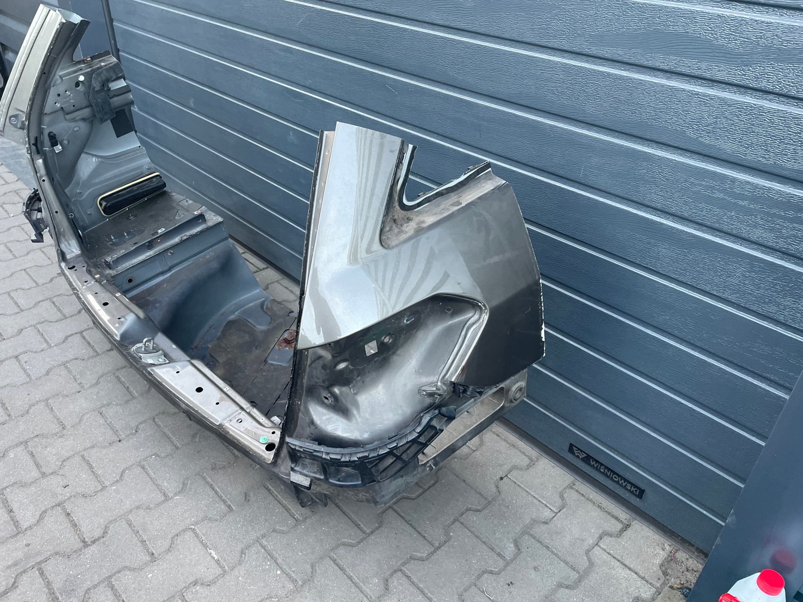 Cristal trasero derecho para Mercedes W212 Familiar usado 3