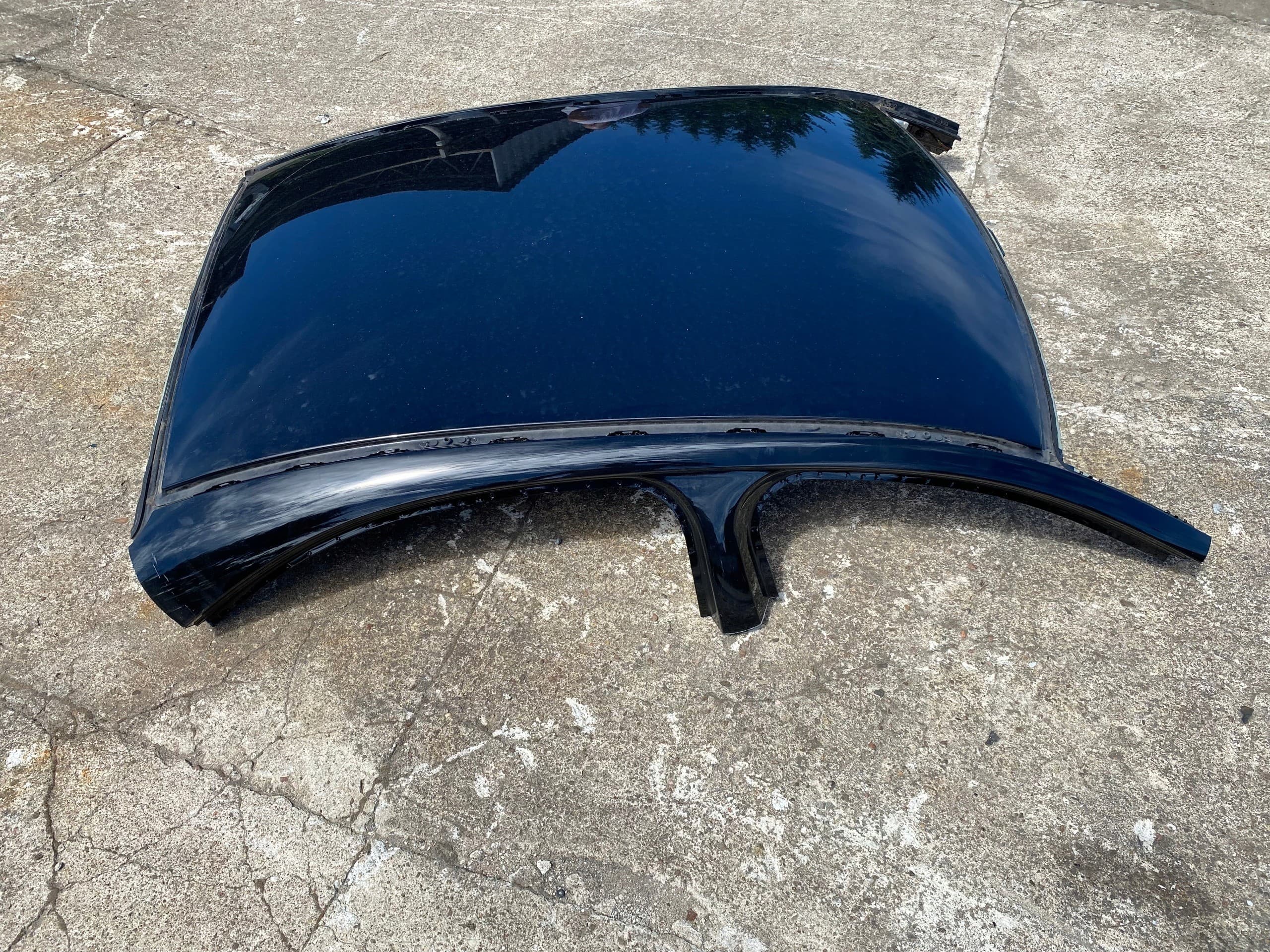 Pilar de techo trasero Mercedes W205 Sedán Lacado 040 usado 2