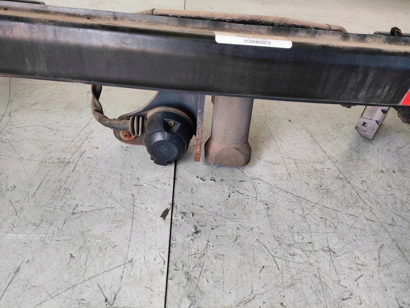 Mercedes Glk Lift Enganche de Remolque A2043101337 usado 2