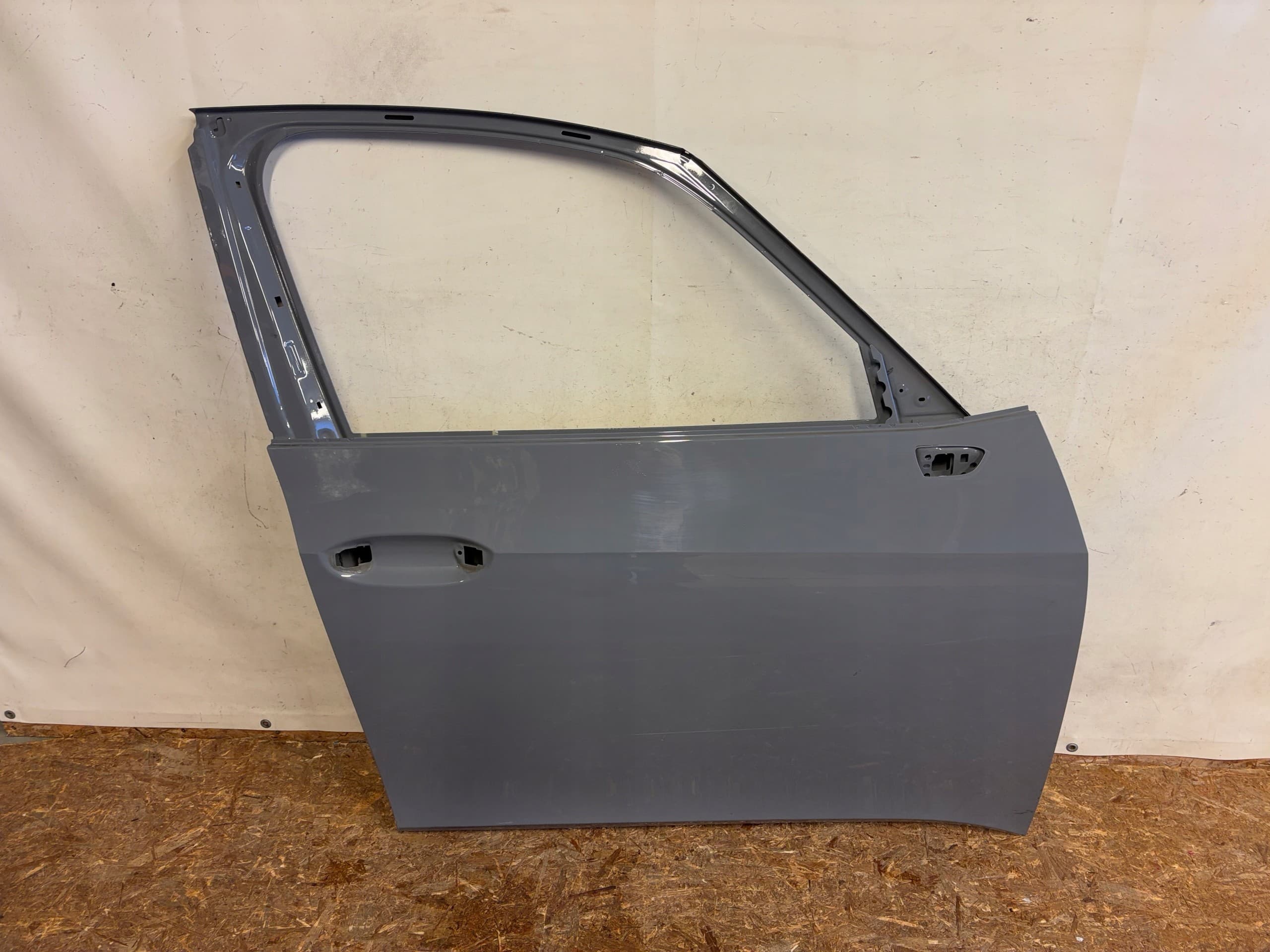 Puerta delantera izquierda Volkswagen OE ID3 nuevo 3