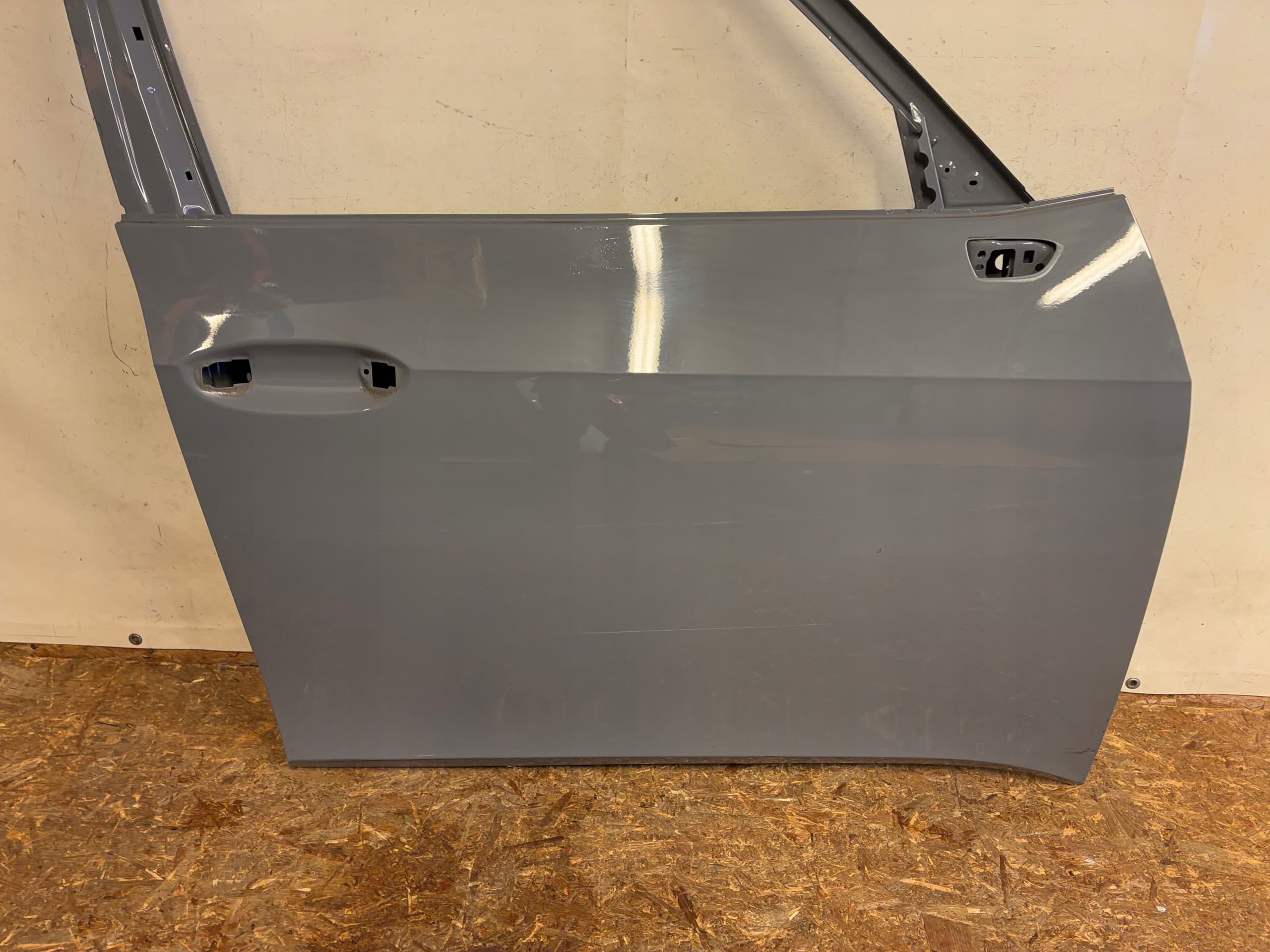Puerta delantera izquierda Volkswagen OE ID3 nuevo 7