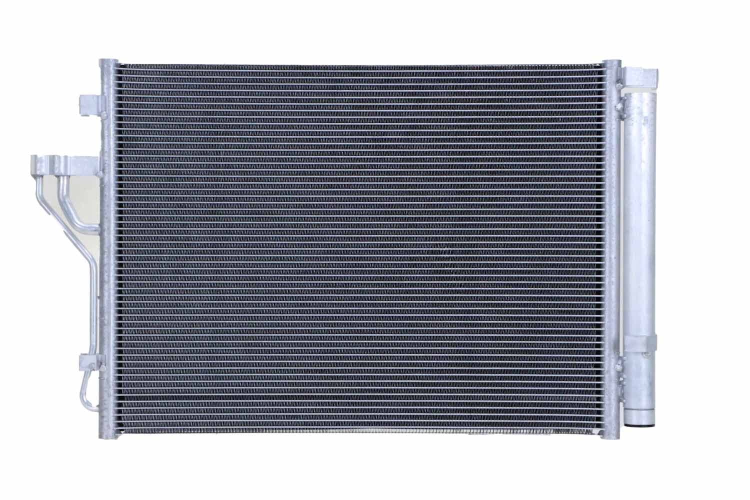 Hella 8FC 366 220-721 Condensador, aire acondicionado nuevo 2