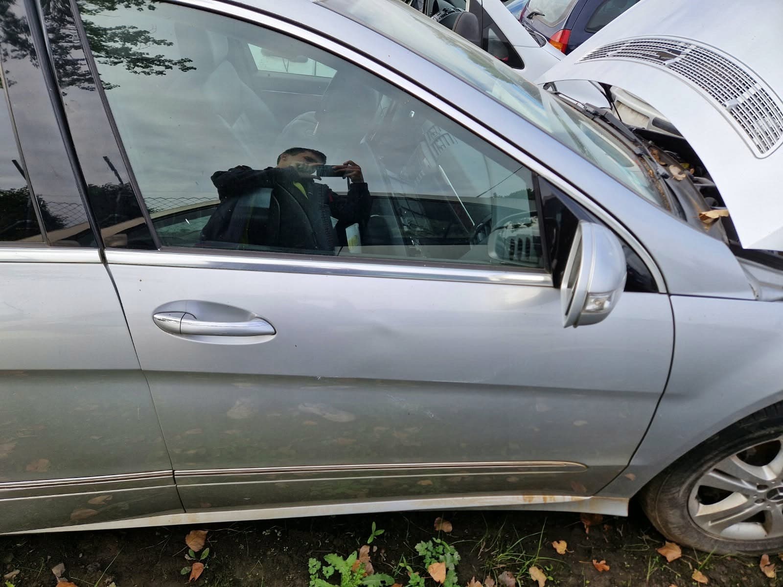 Puerta Delantera Derecha Mercedes W251 Clase R nuevo 2