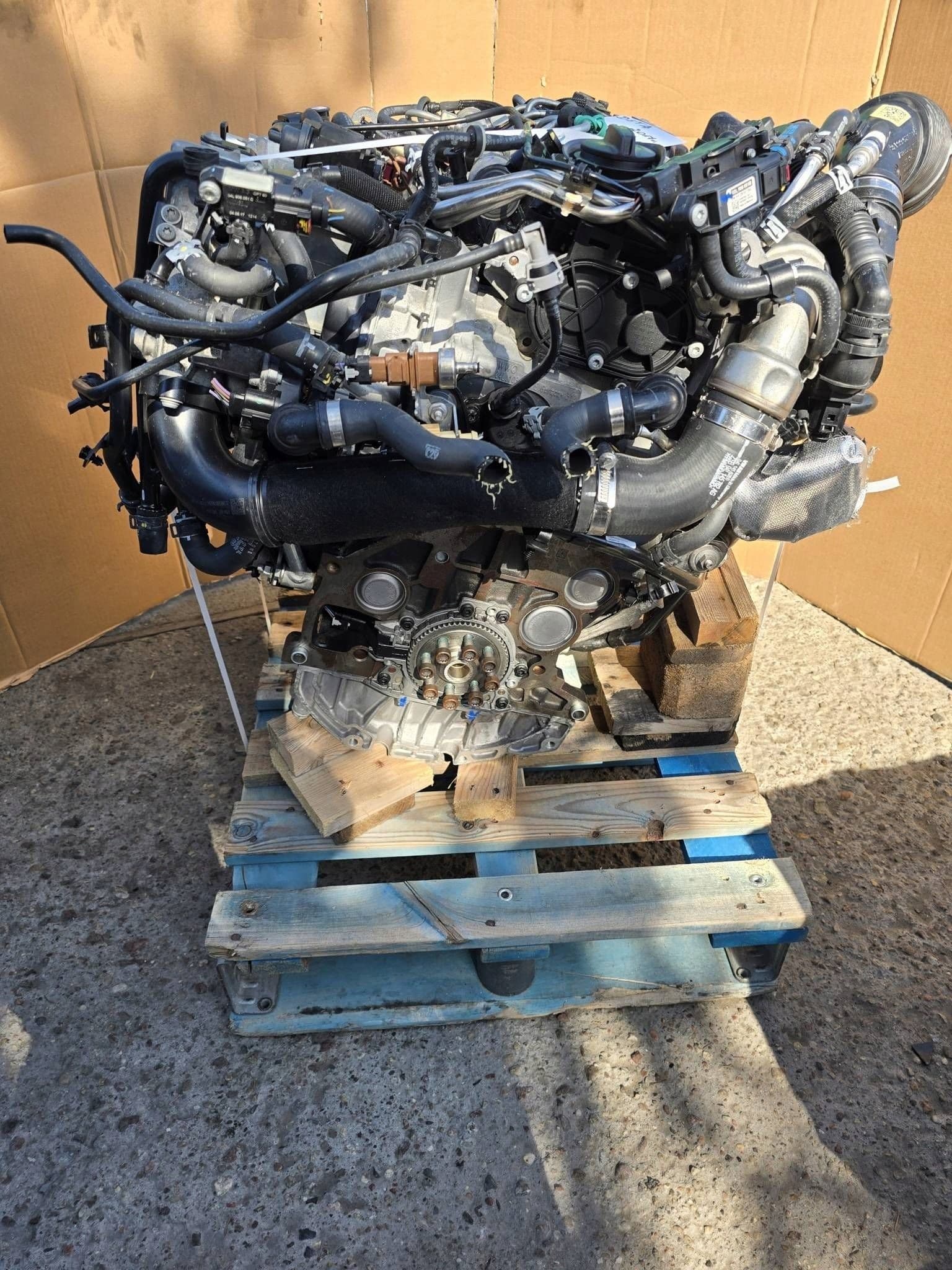 Motor Completo Deta 2.0 TDI Audi A4 A5 Nº Mag 329N usado 5
