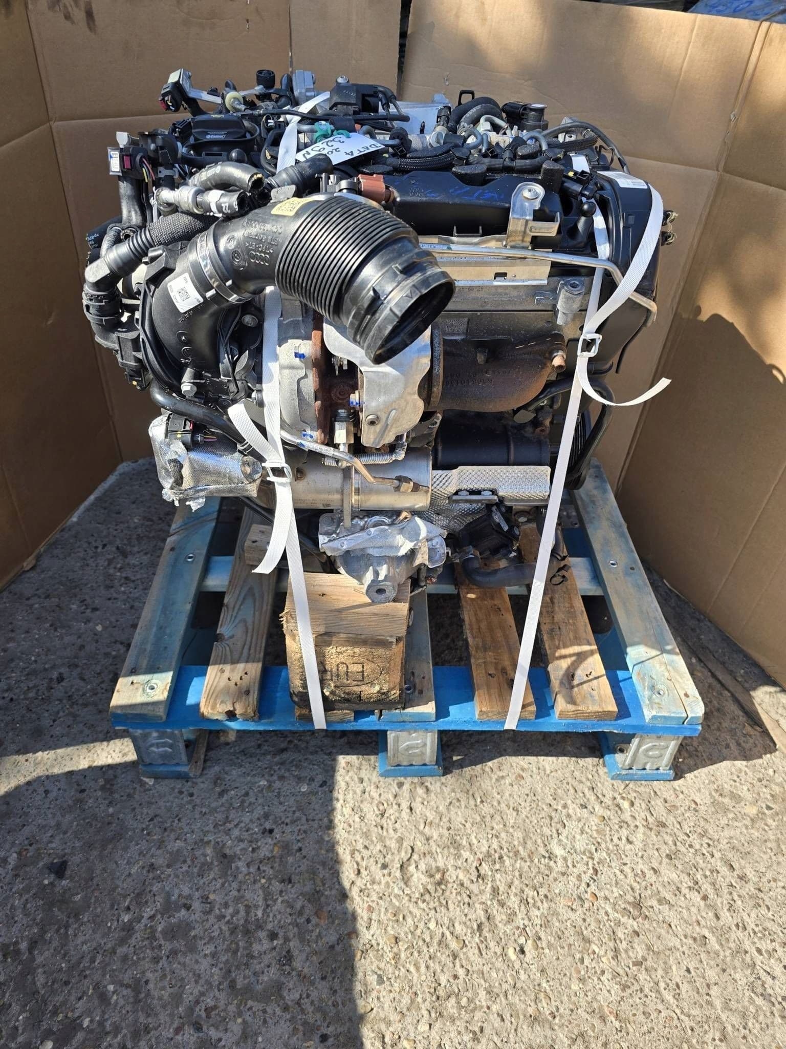 Motor Completo Deta 2.0 TDI Audi A4 A5 Nº Mag 329N usado 6
