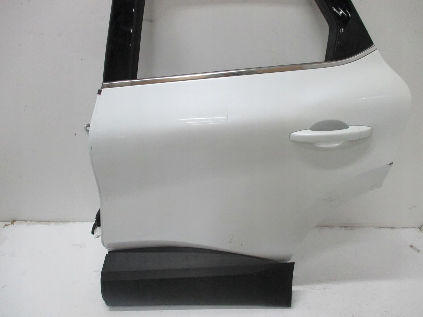 Puerta trasera izquierda Renault Captur II Bsz nuevo 3