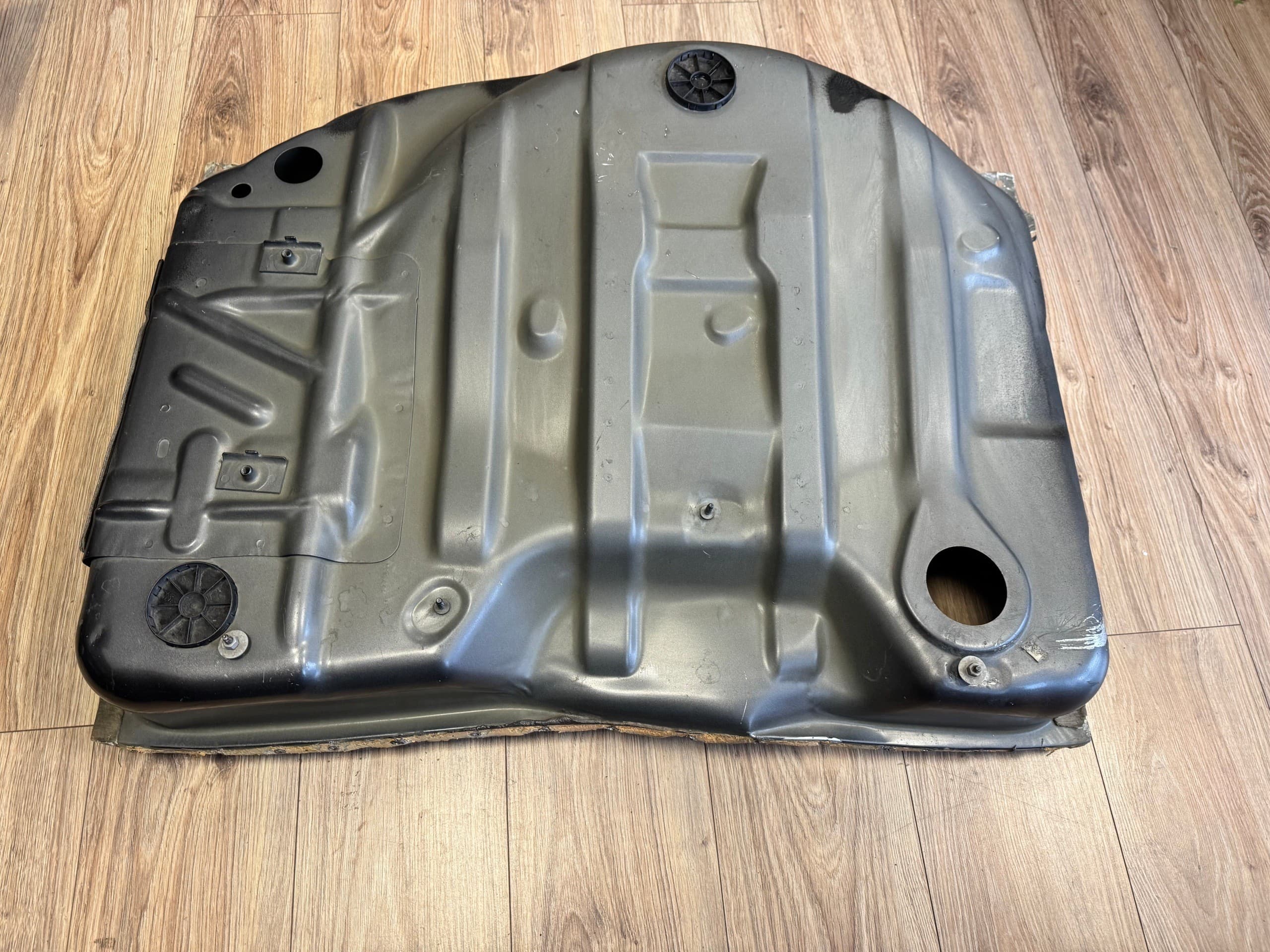 Difusor Trasero Dodge Challenger 2015 usado 9
