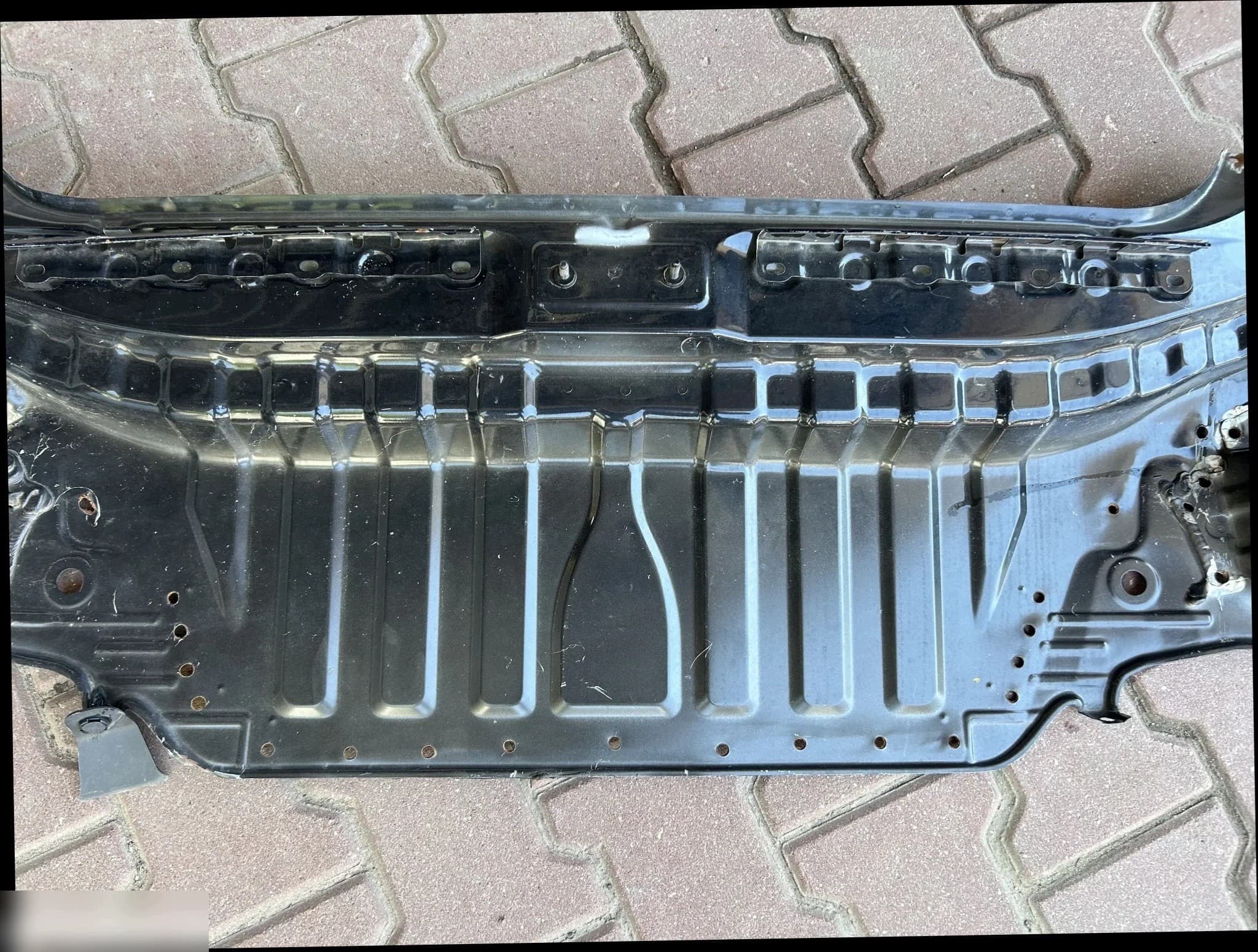 Refuerzo Paragolpes Trasero Toyota Camry Viii 2017 usado 3