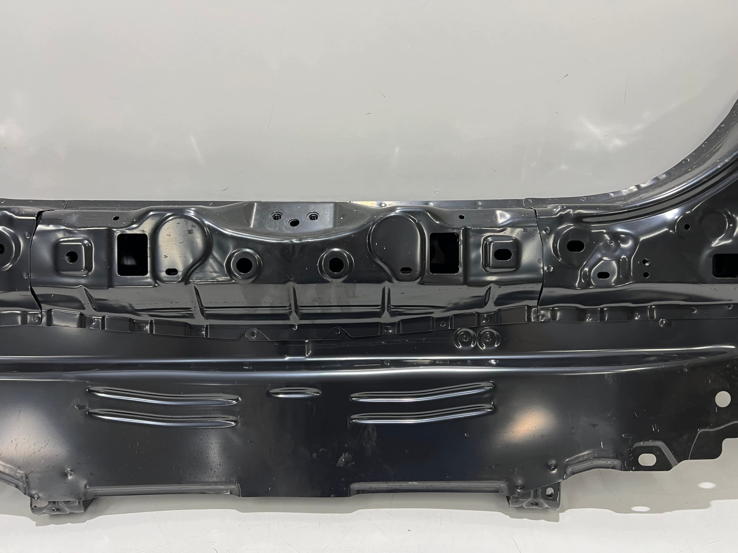 Cubierta del Paragolpes Trasero Mazda 3 usado 8