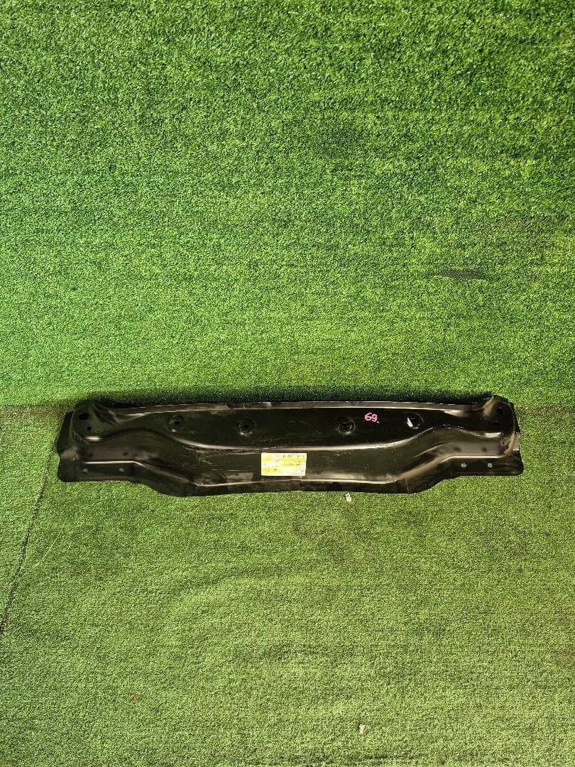 Refuerzo del cinturón trasero Seat Arona 6F9813315A usado