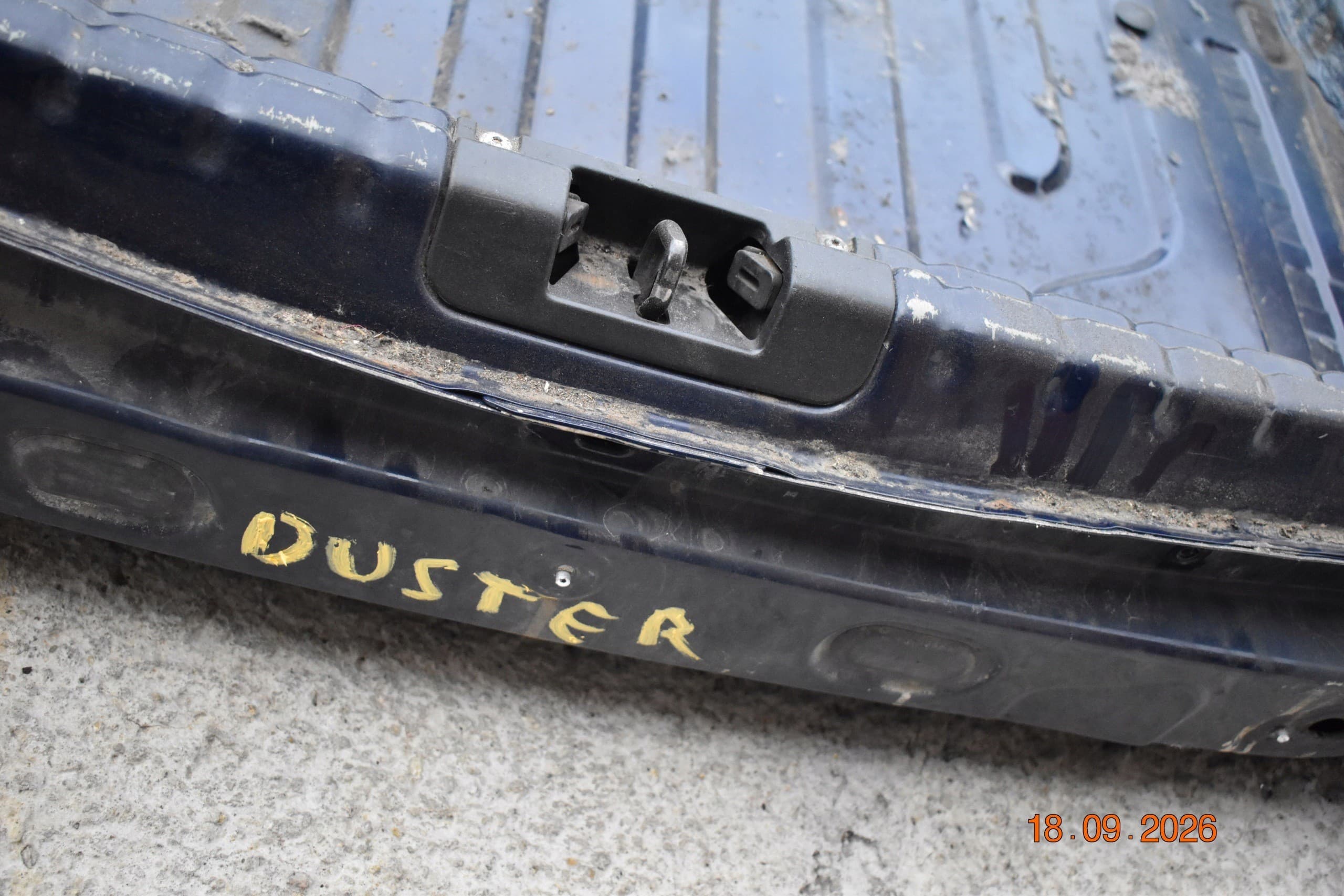 Guardabarros Trasero Dacia Duster I Lado Derecho e Izquierdo usado 5