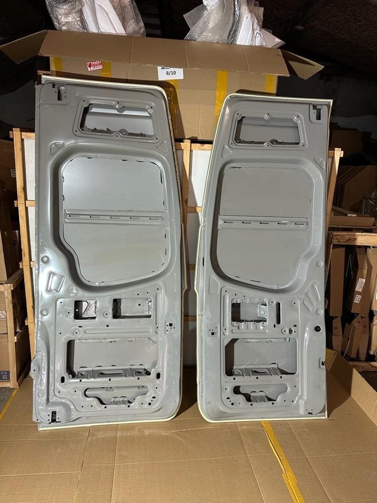 Puerta trasera izquierda para Mercedes Sprinter 906 Maxi nuevo 2