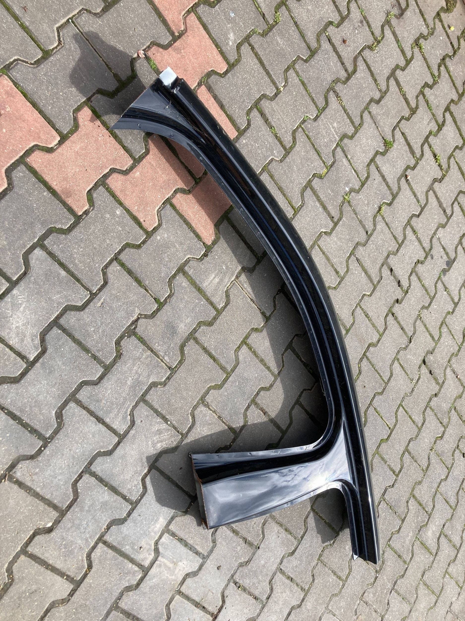 Pilar de techo delantero izquierdo BMW X2 F39 2018 usado