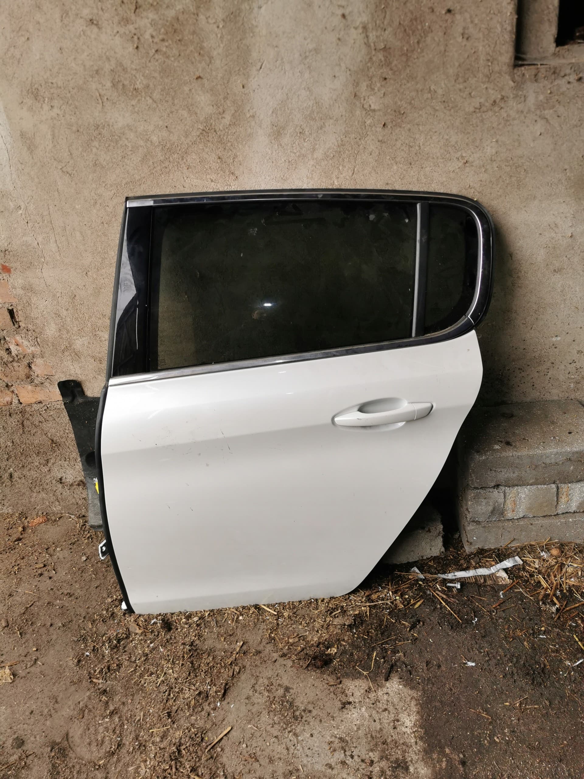 Puerta trasera izquierda Peugeot 308 T9 HB Ewpb nuevo 2