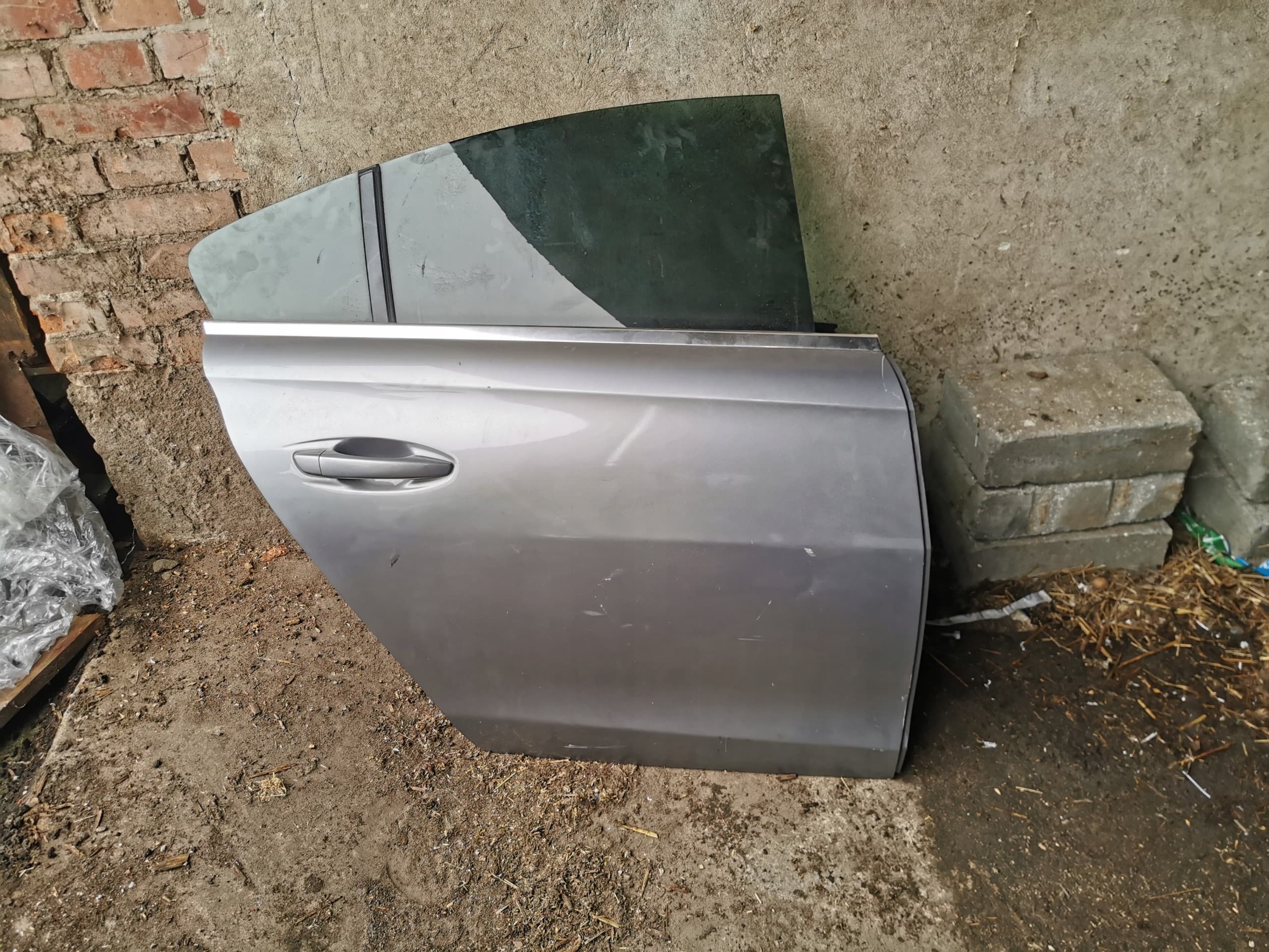 Puerta Trasera Derecha Peugeot 508 II HB Sedán nuevo 2