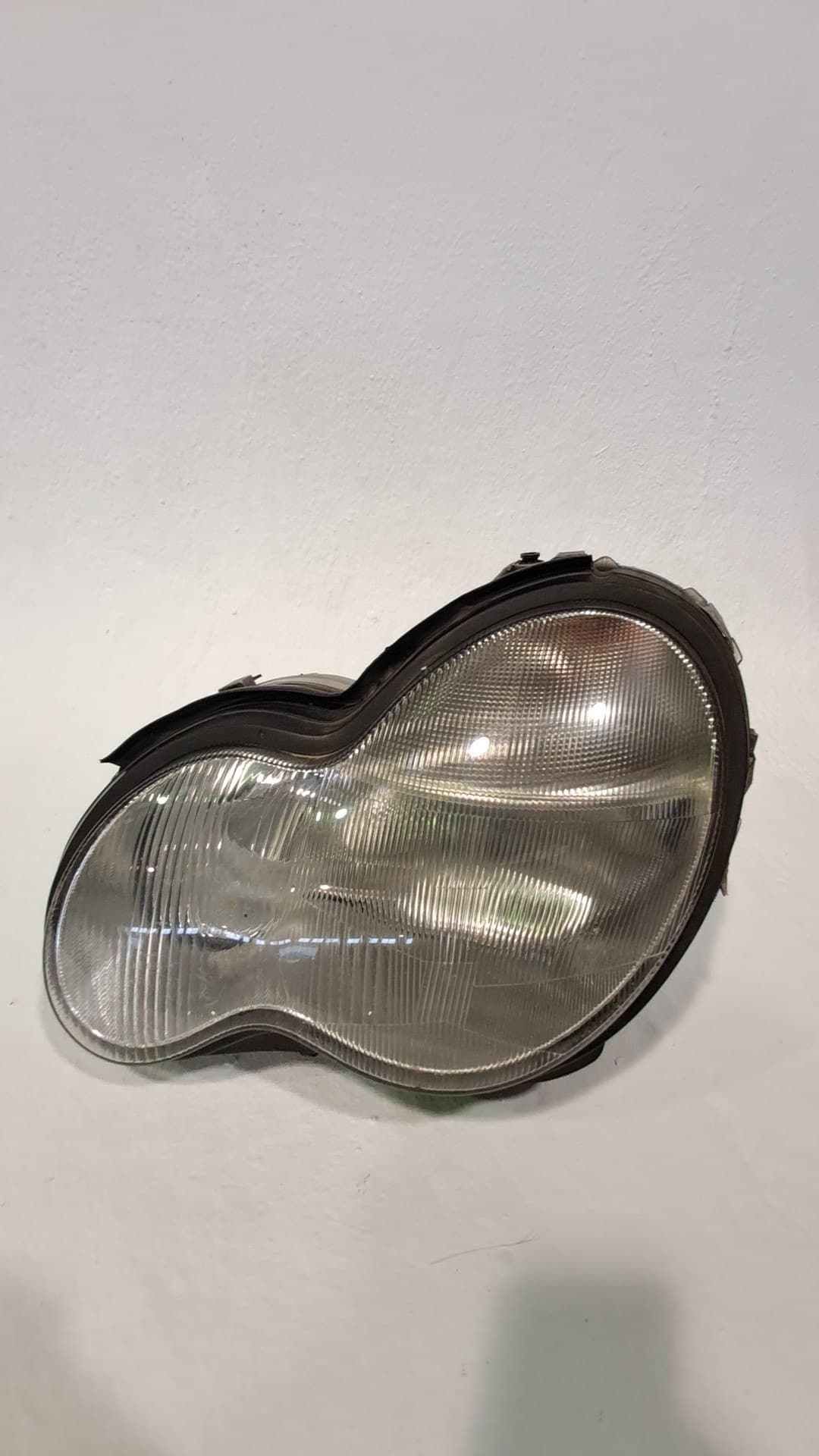 Faro izquierdo MERCEDES-BENZ CLASE C (W203) BERLINA