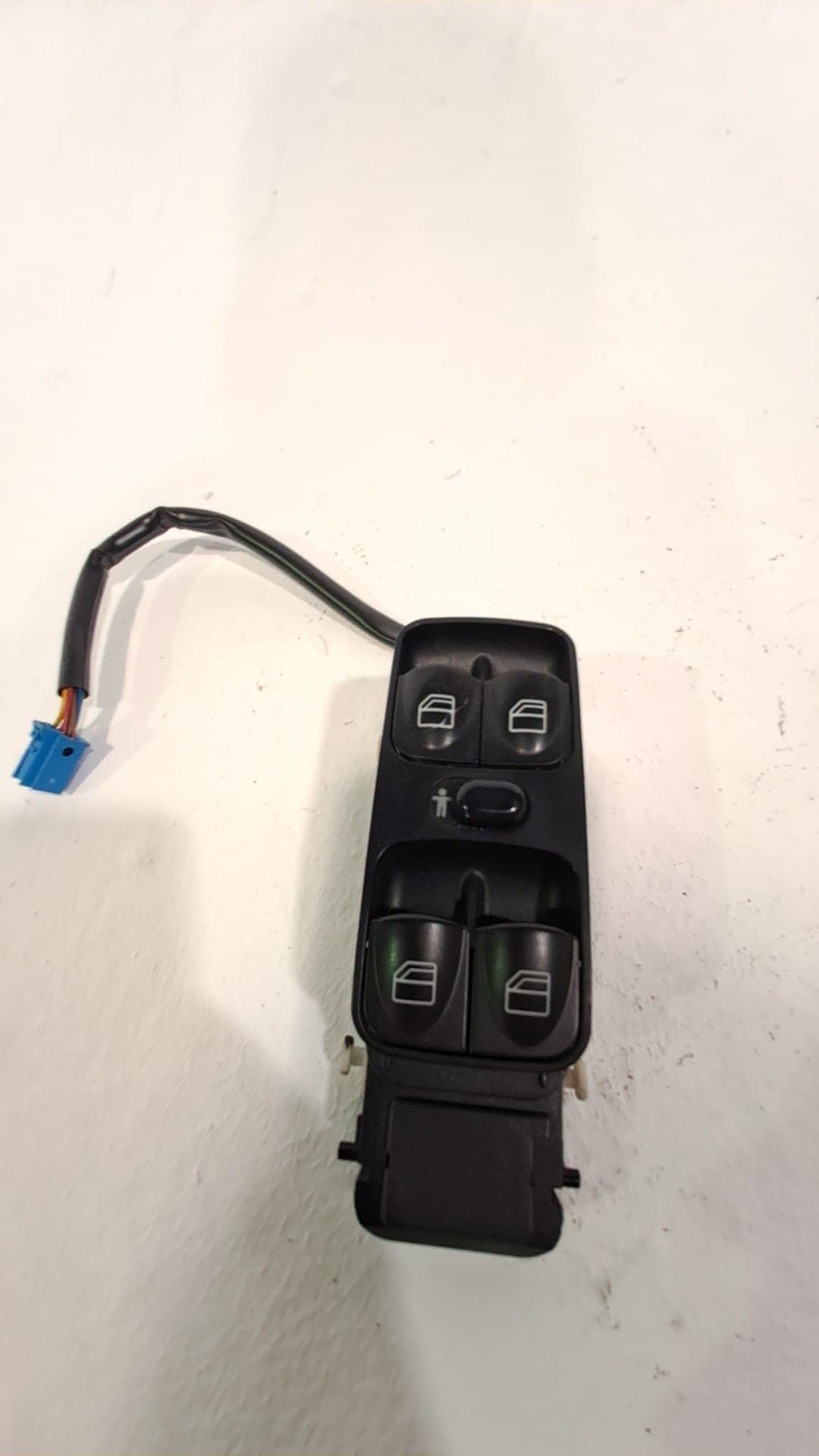 Mando elevalunas delantero izquierdo MERCEDES-BENZ CLASE C (W203) BERLINA