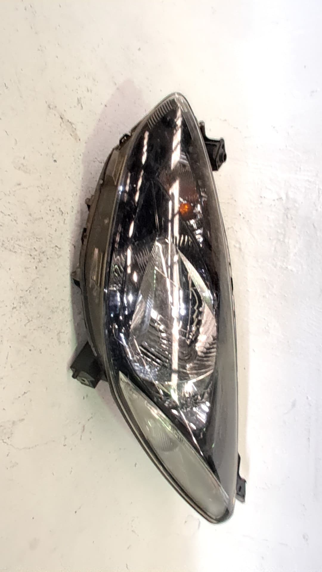 Faro izquierdo MAZDA 2 LIM