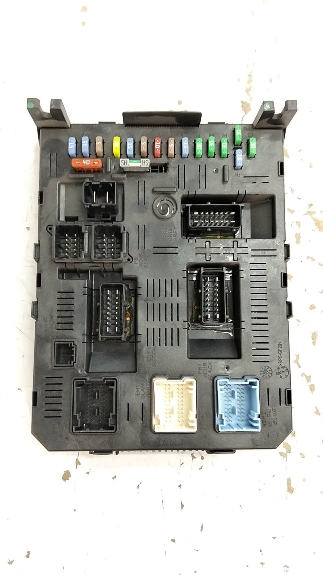 Caja reles / fusibles PEUGEOT 407