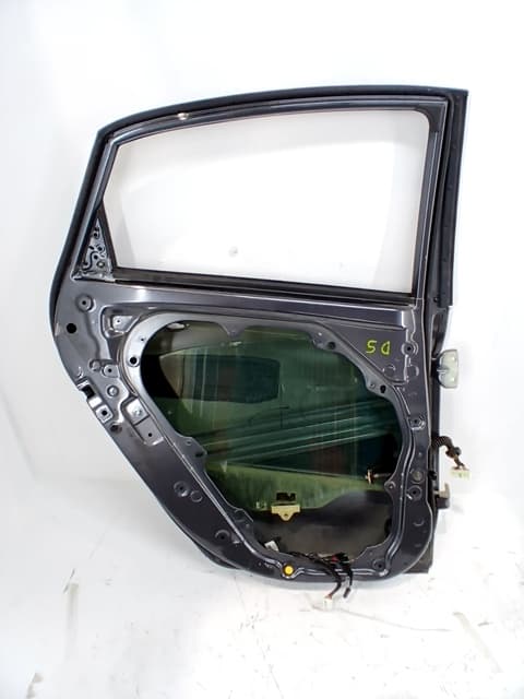 Puerta trasera izquierda HYUNDAI I30 (GD)