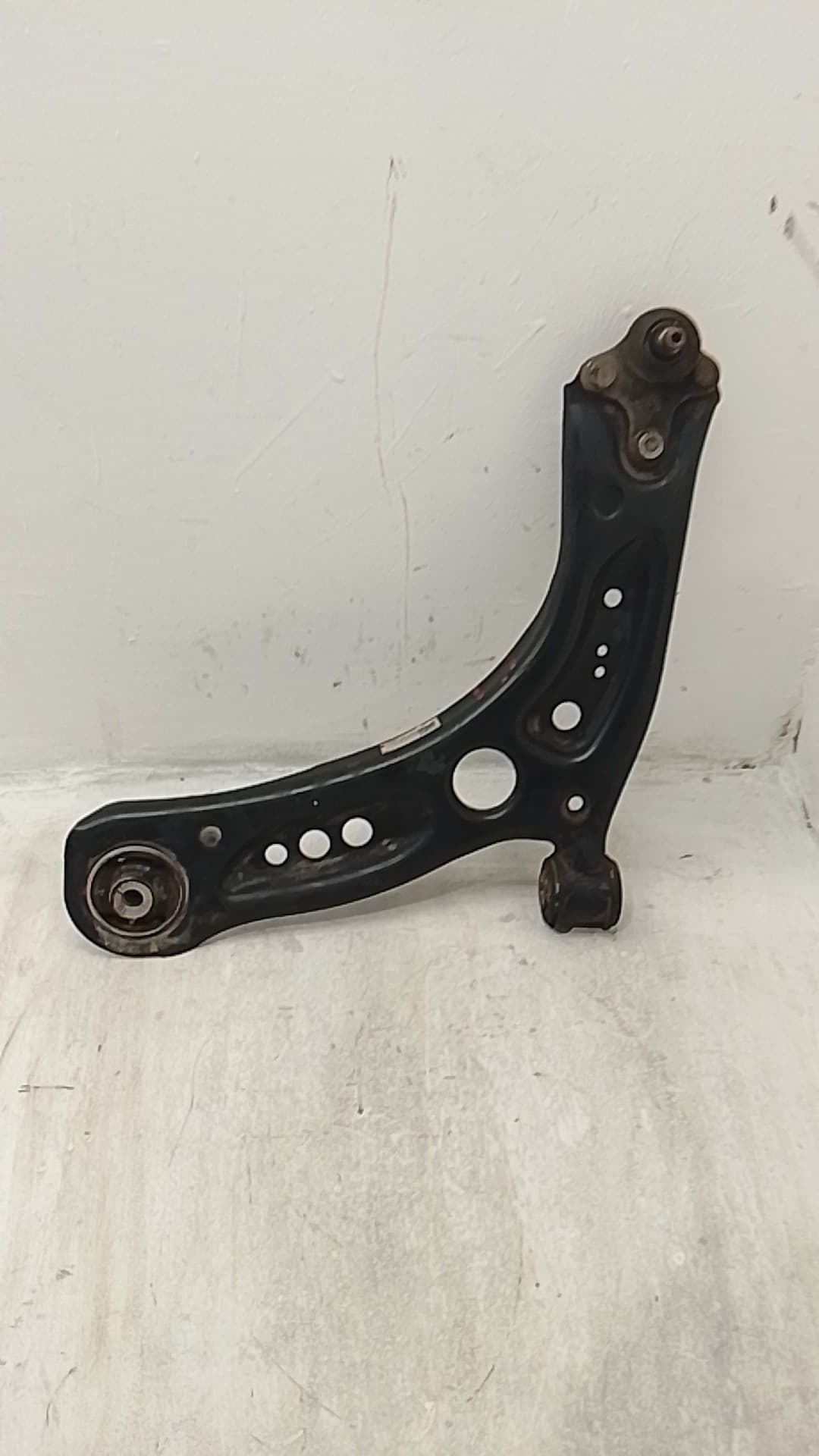 Brazo suspension inferior delantero izquierdo VOLKSWAGEN GOLF VII LIM 5